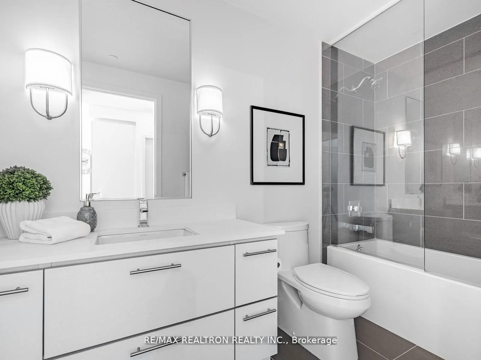 301 Sea Ray Avenue, #C312