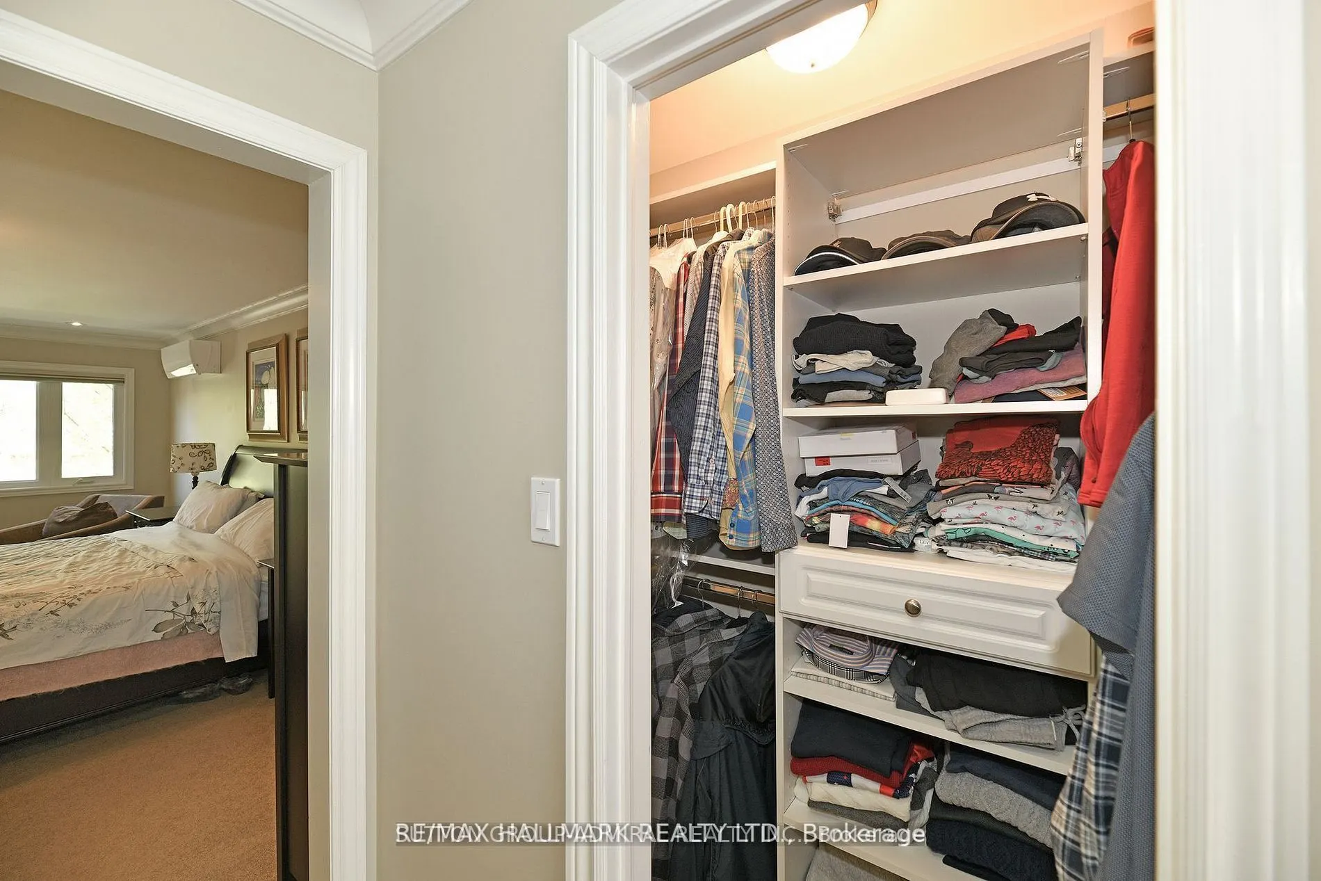 25 Grenadier Crescent