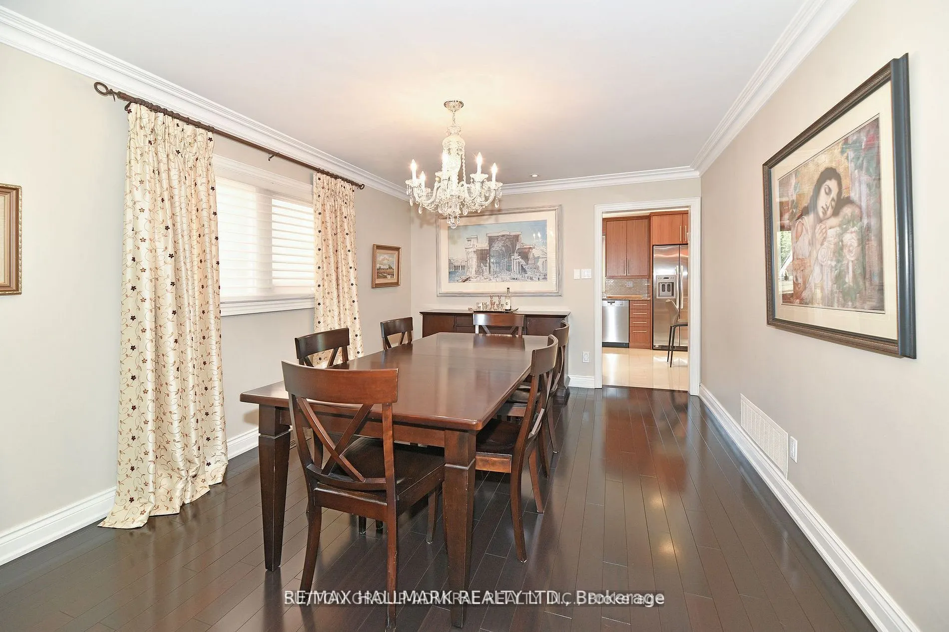 25 Grenadier Crescent