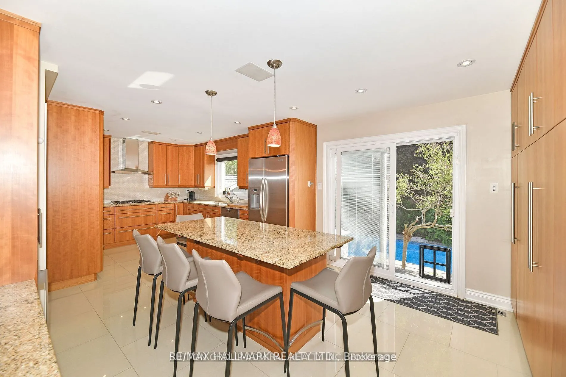 25 Grenadier Crescent