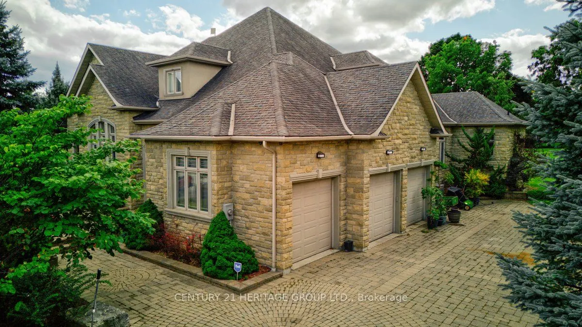 12 Prince Adam Court