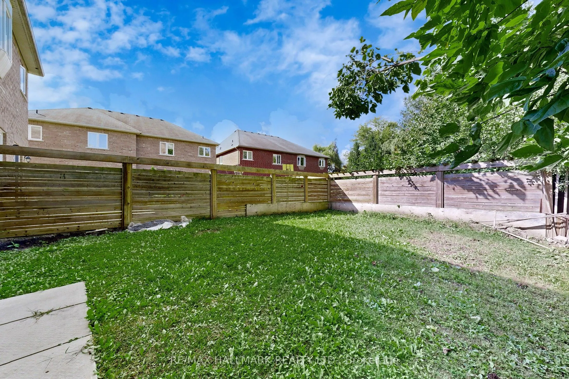 138 Olde Bayview Avenue