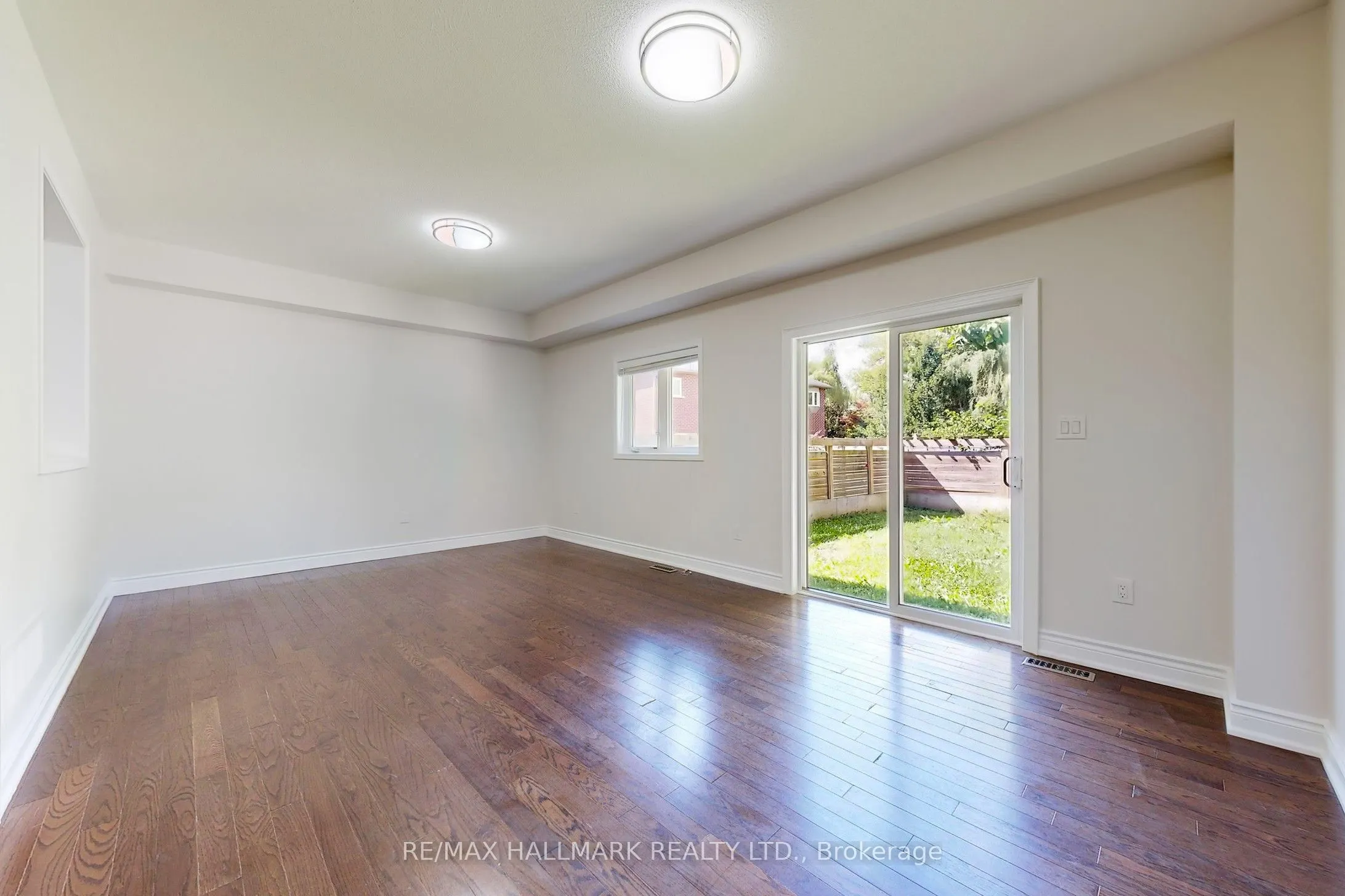 138 Olde Bayview Avenue
