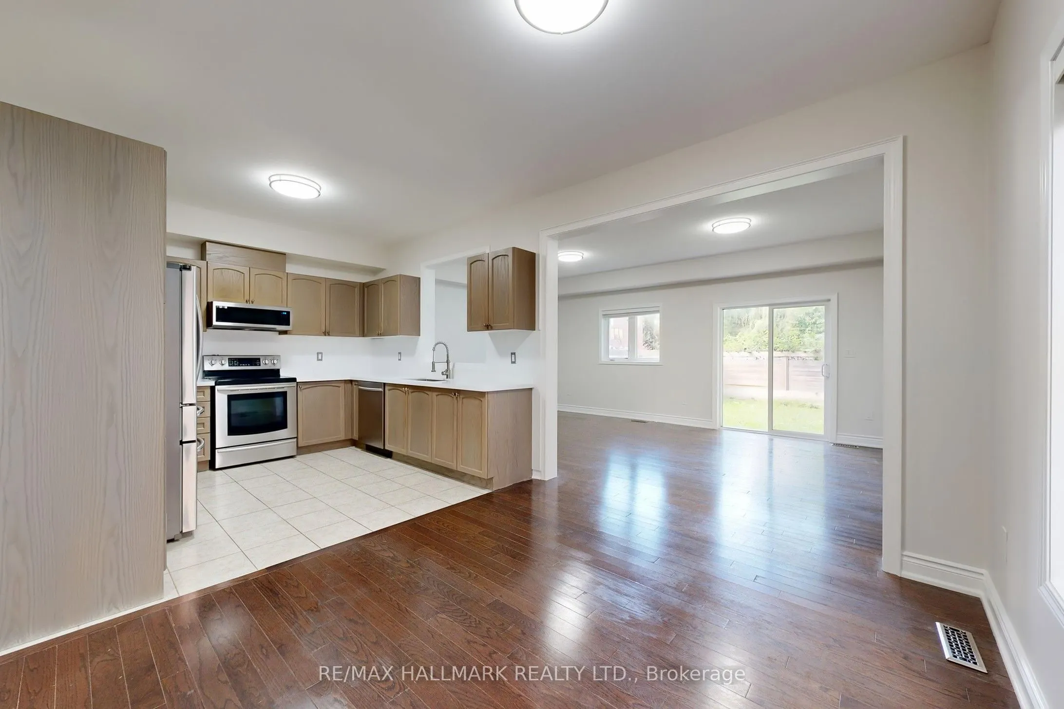 138 Olde Bayview Avenue