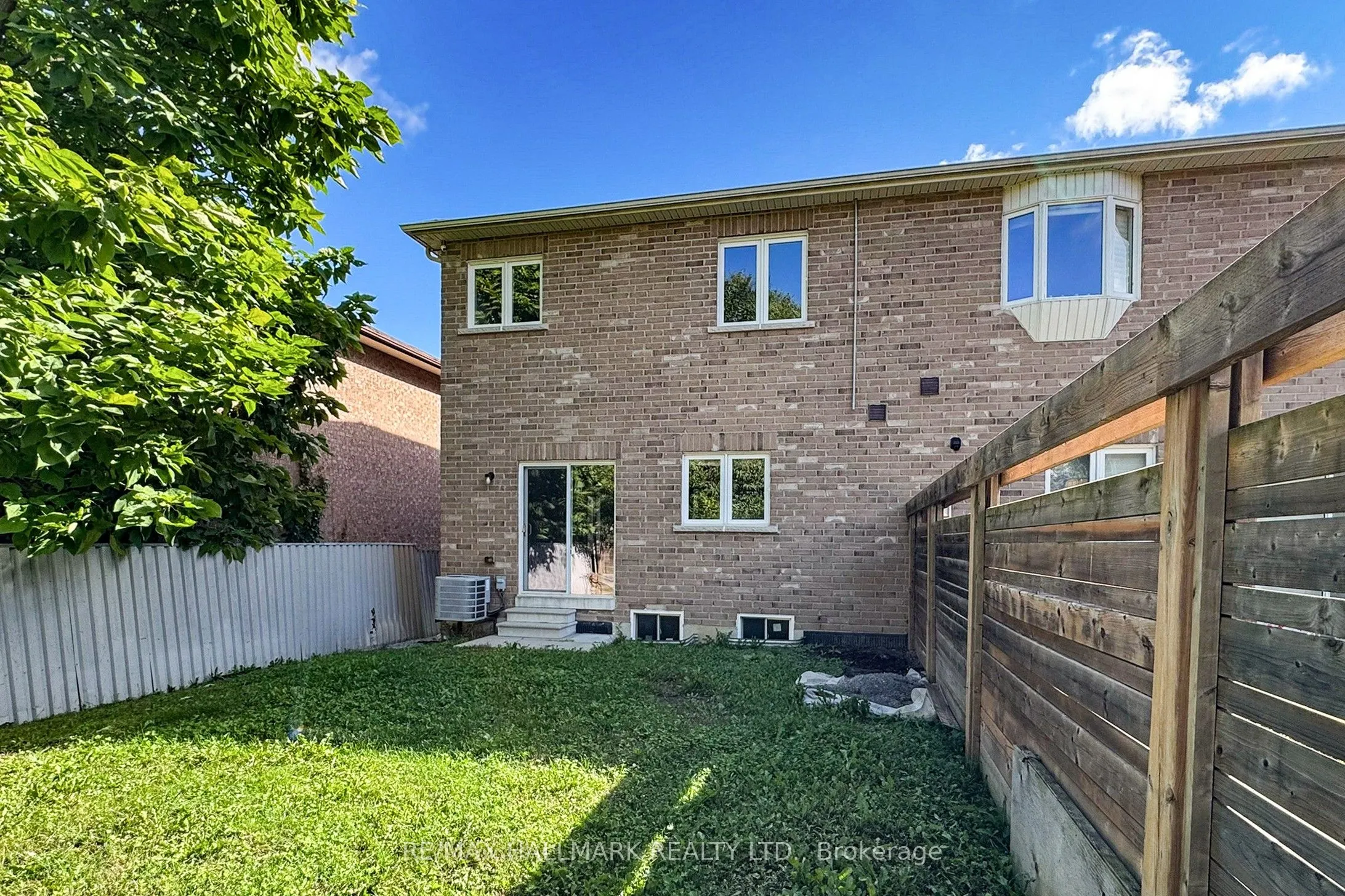 138 Olde Bayview Avenue
