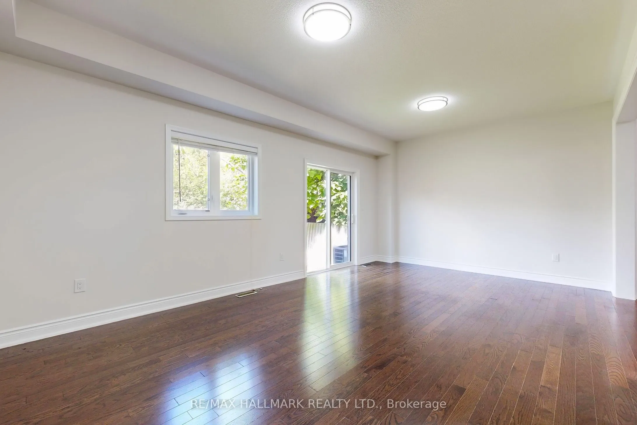 138 Olde Bayview Avenue