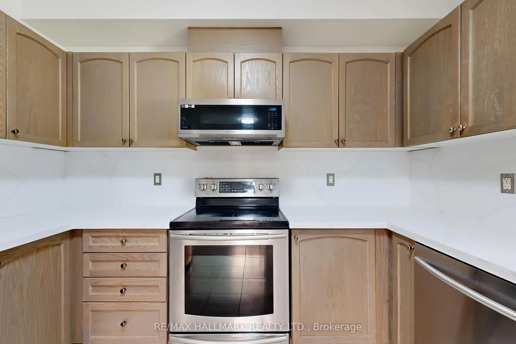 138 Olde Bayview Avenue