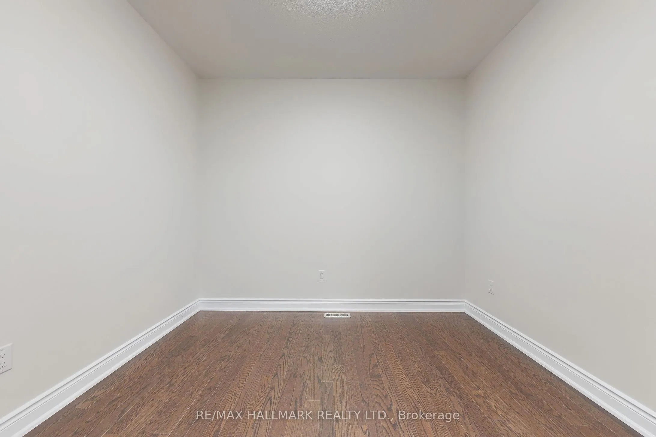 138 Olde Bayview Avenue