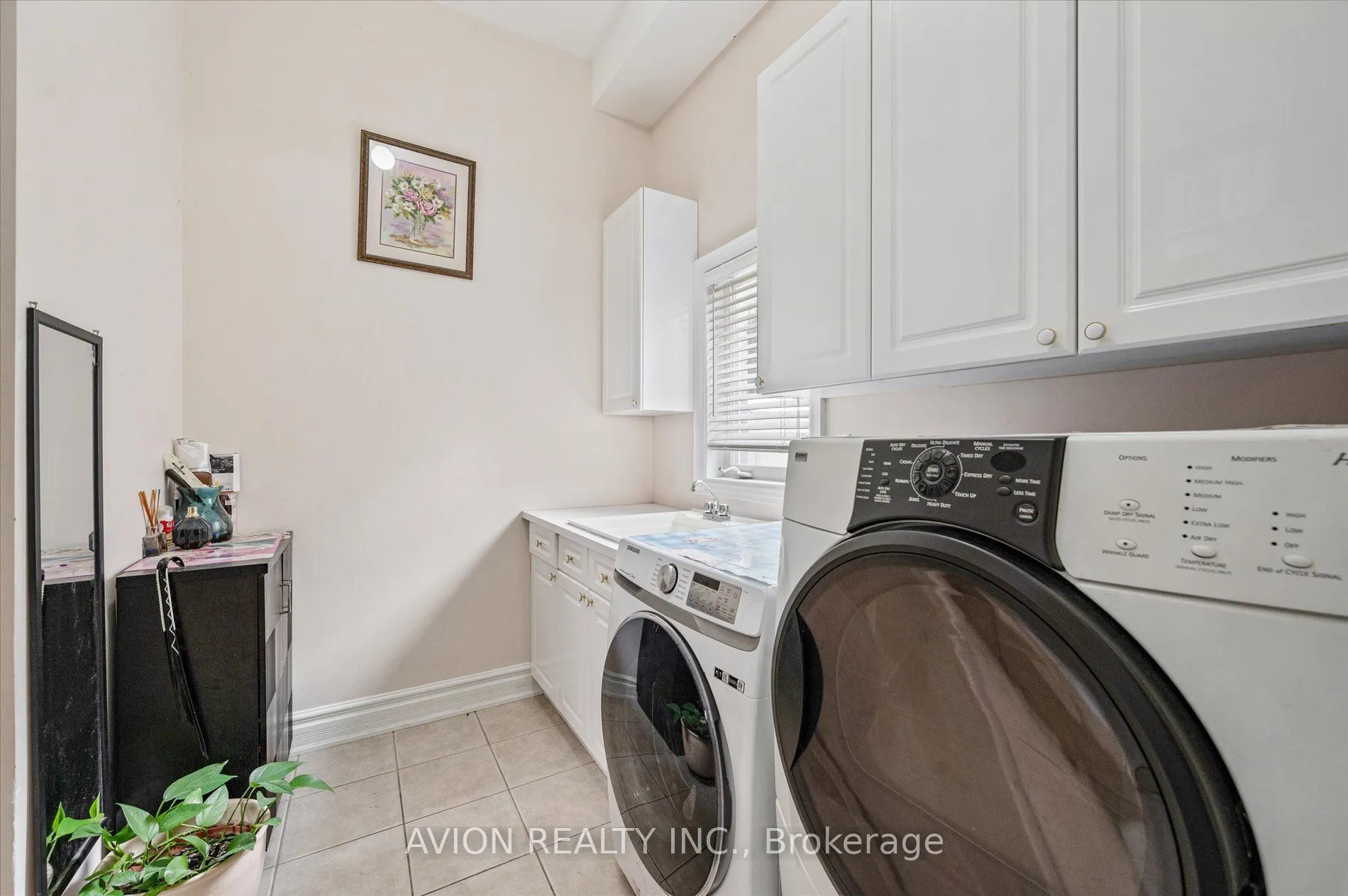 55 Frybrook Crescent