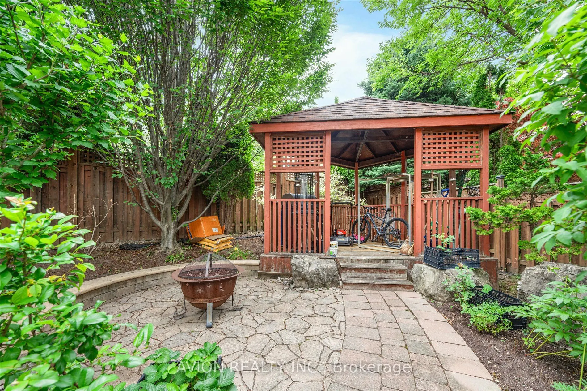 55 Frybrook Crescent