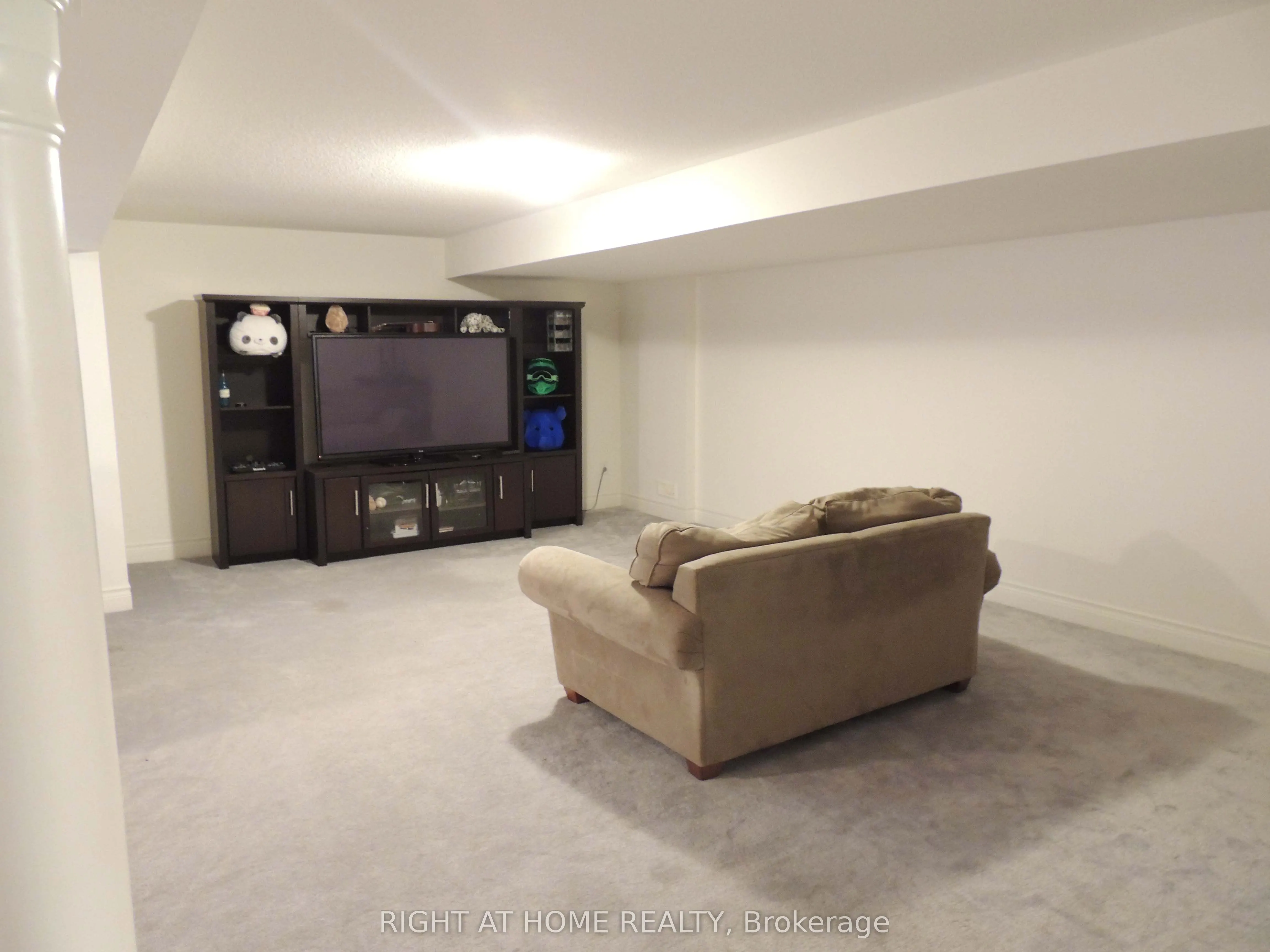 11 Mason Drive