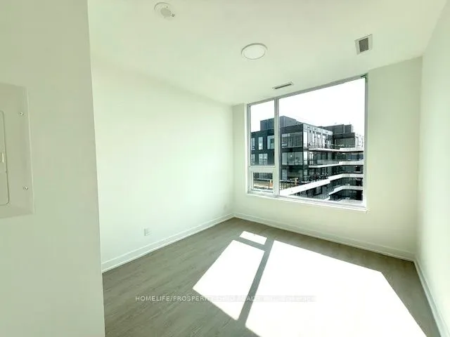 8188 Yonge Street, #903