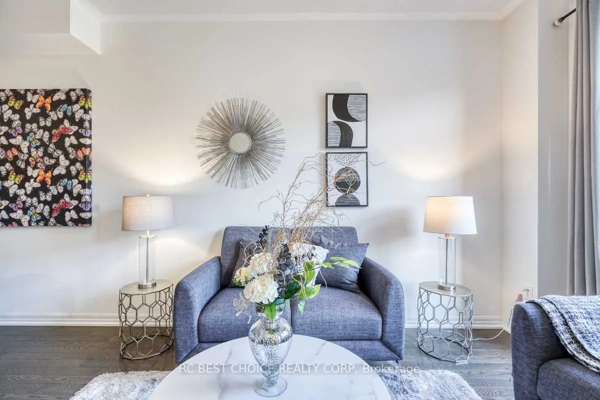 24 Delano Way