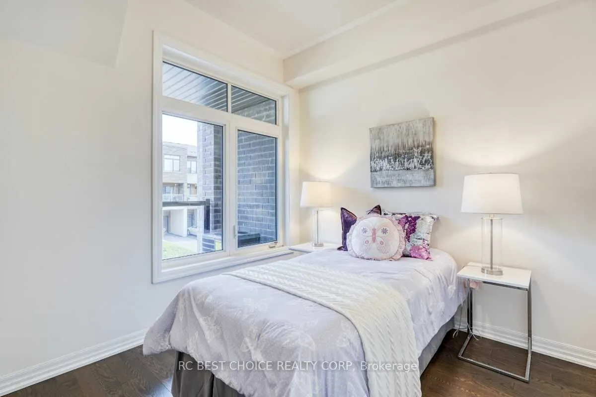 24 Delano Way