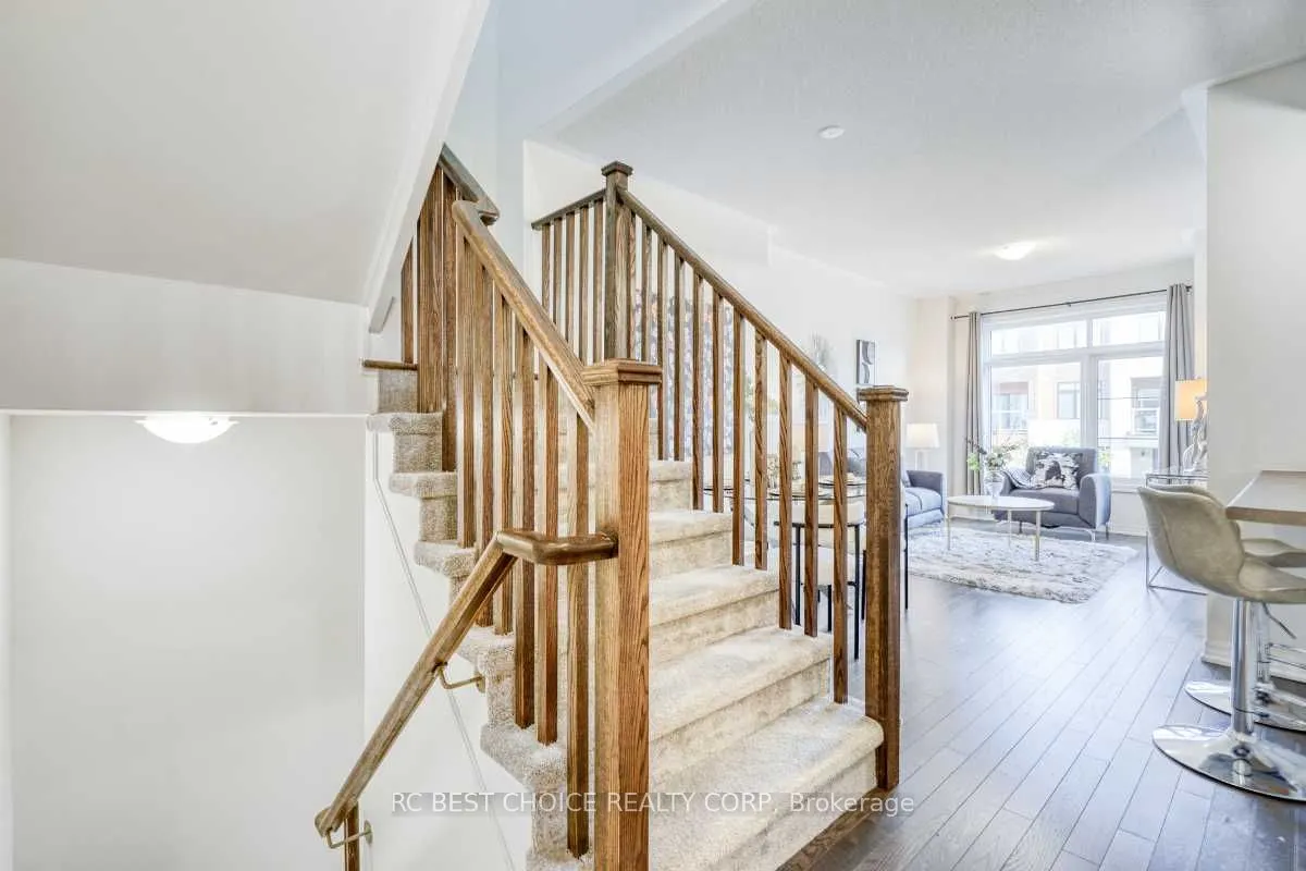 24 Delano Way