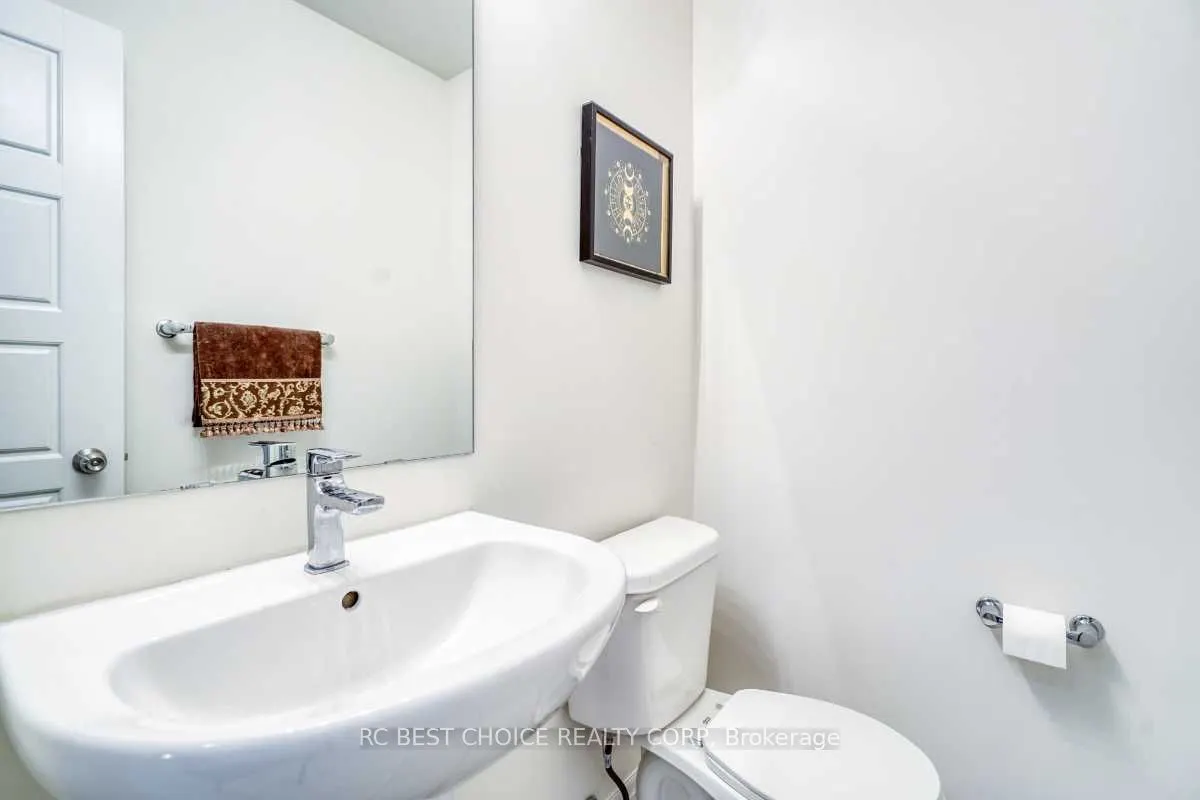 24 Delano Way