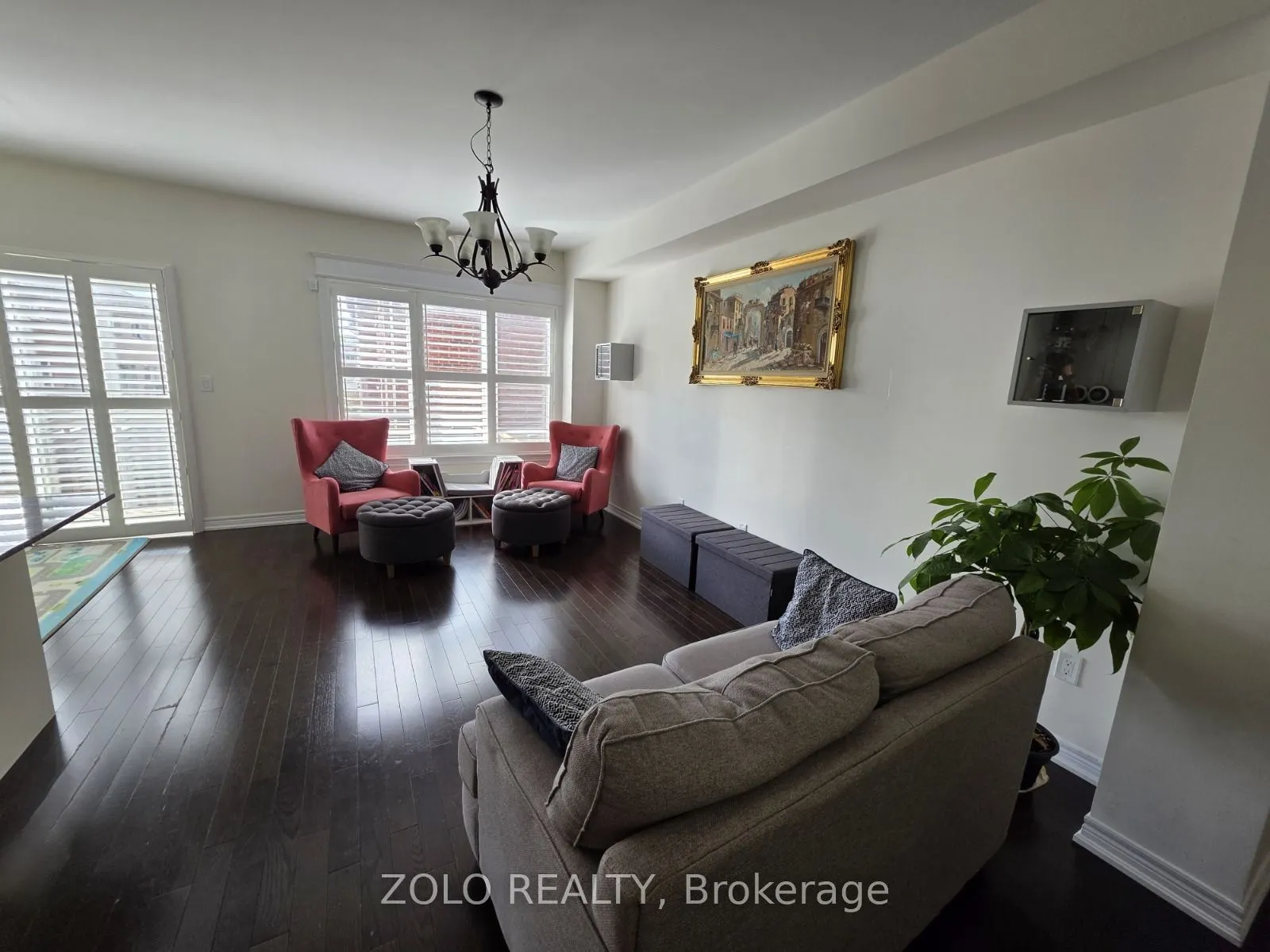 7 Thornapple Lane