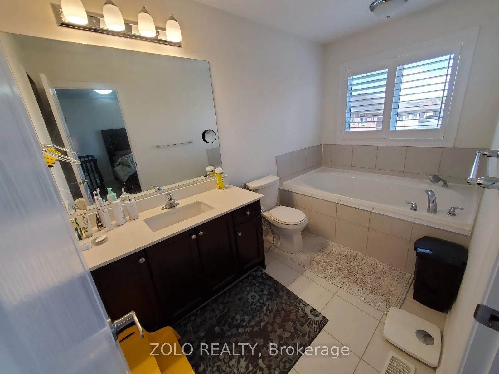 7 Thornapple Lane
