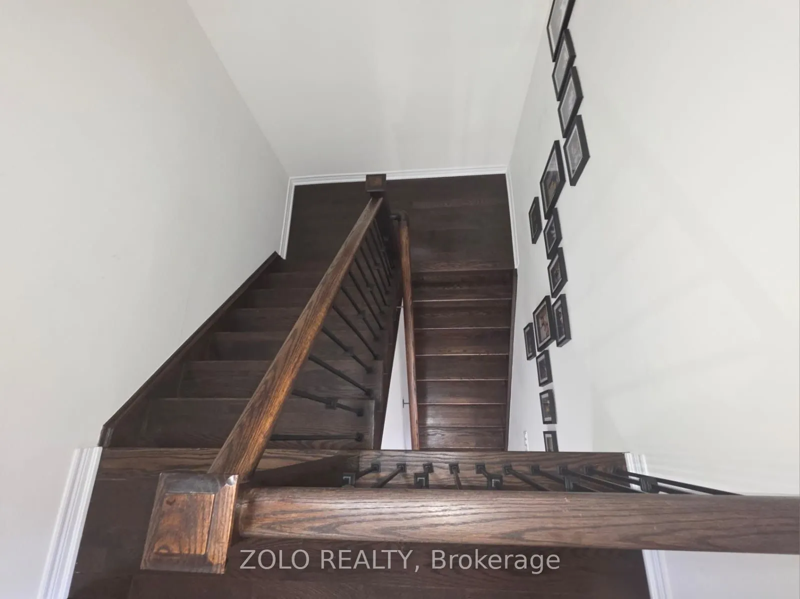 7 Thornapple Lane
