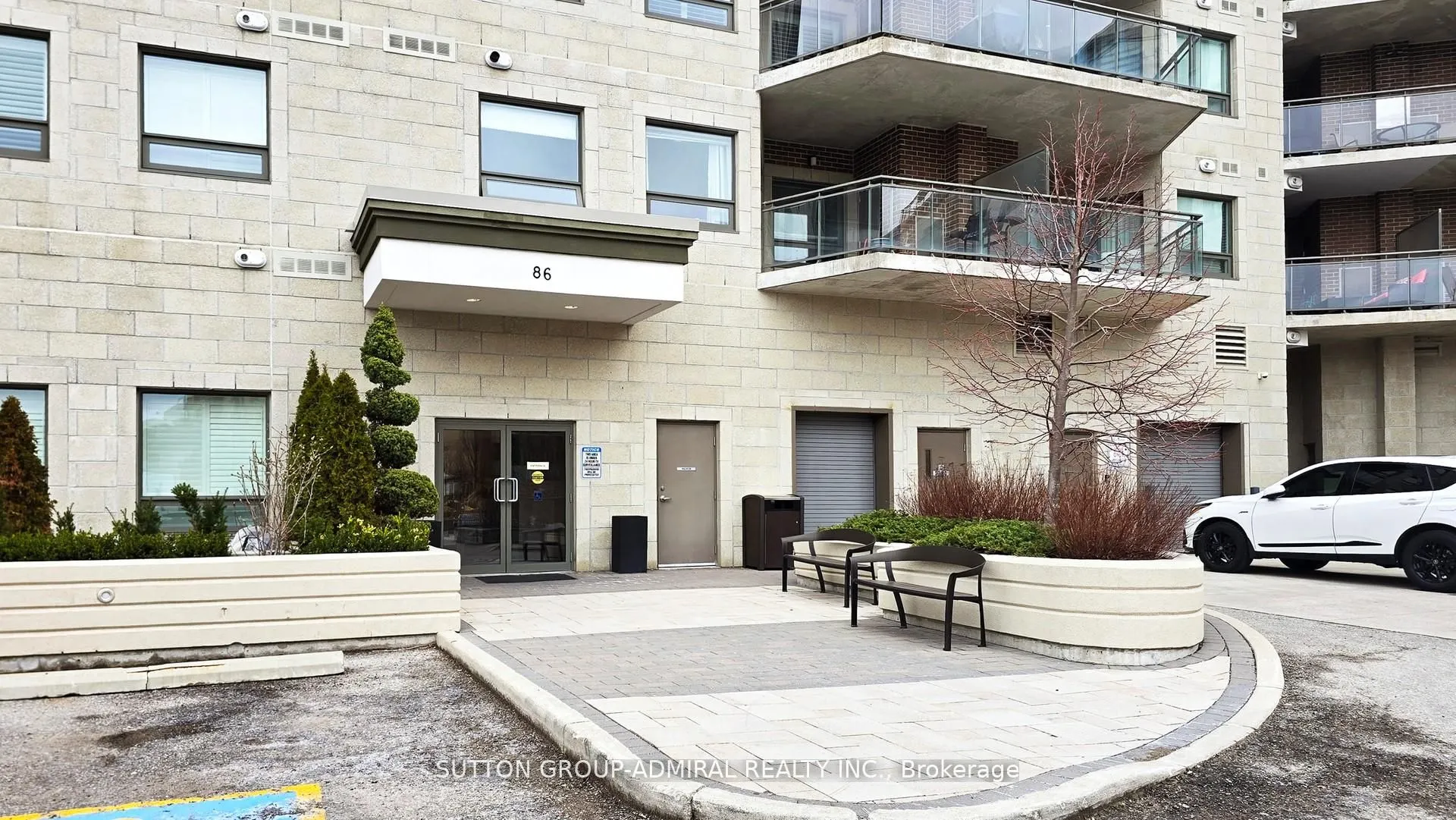 86 Woodbridge Avenue, #225