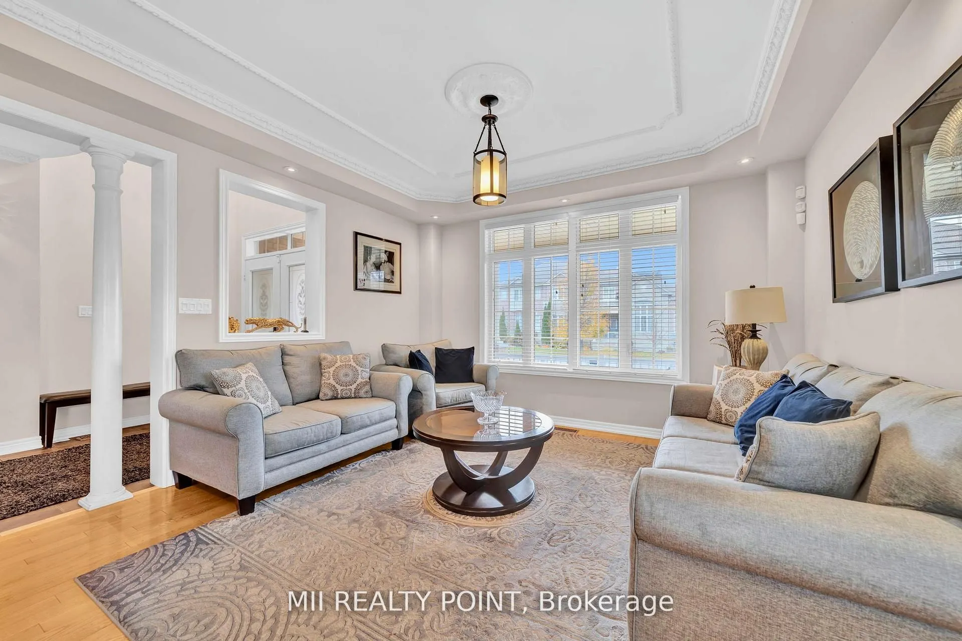 35 Kentwood Crescent