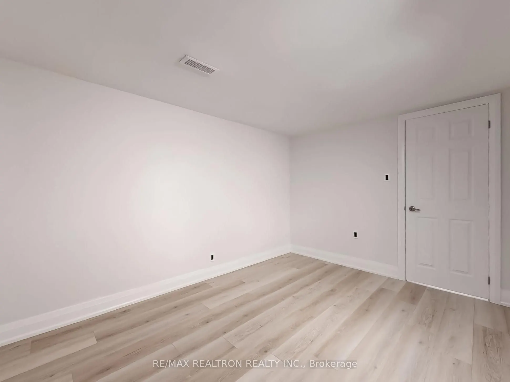 28 Blue Spruce Lane, #Bsmt