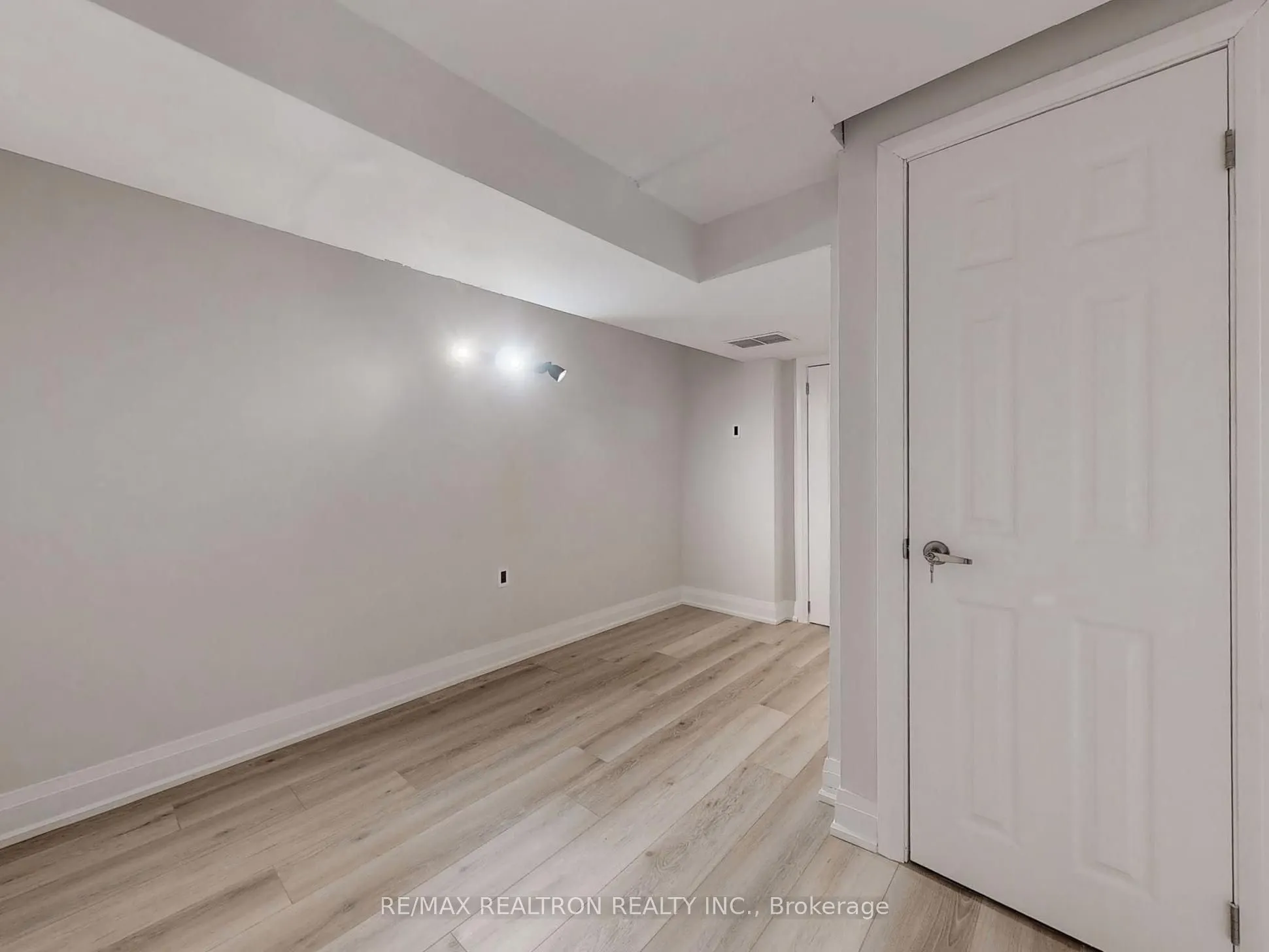 28 Blue Spruce Lane, #Bsmt