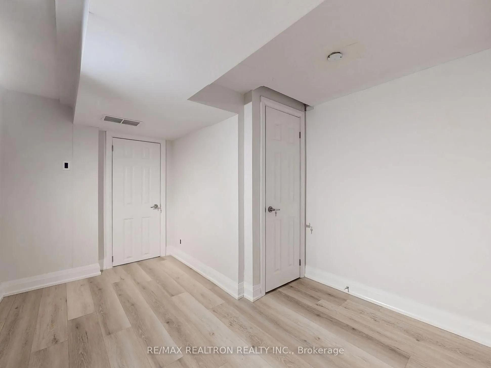 28 Blue Spruce Lane, #Bsmt