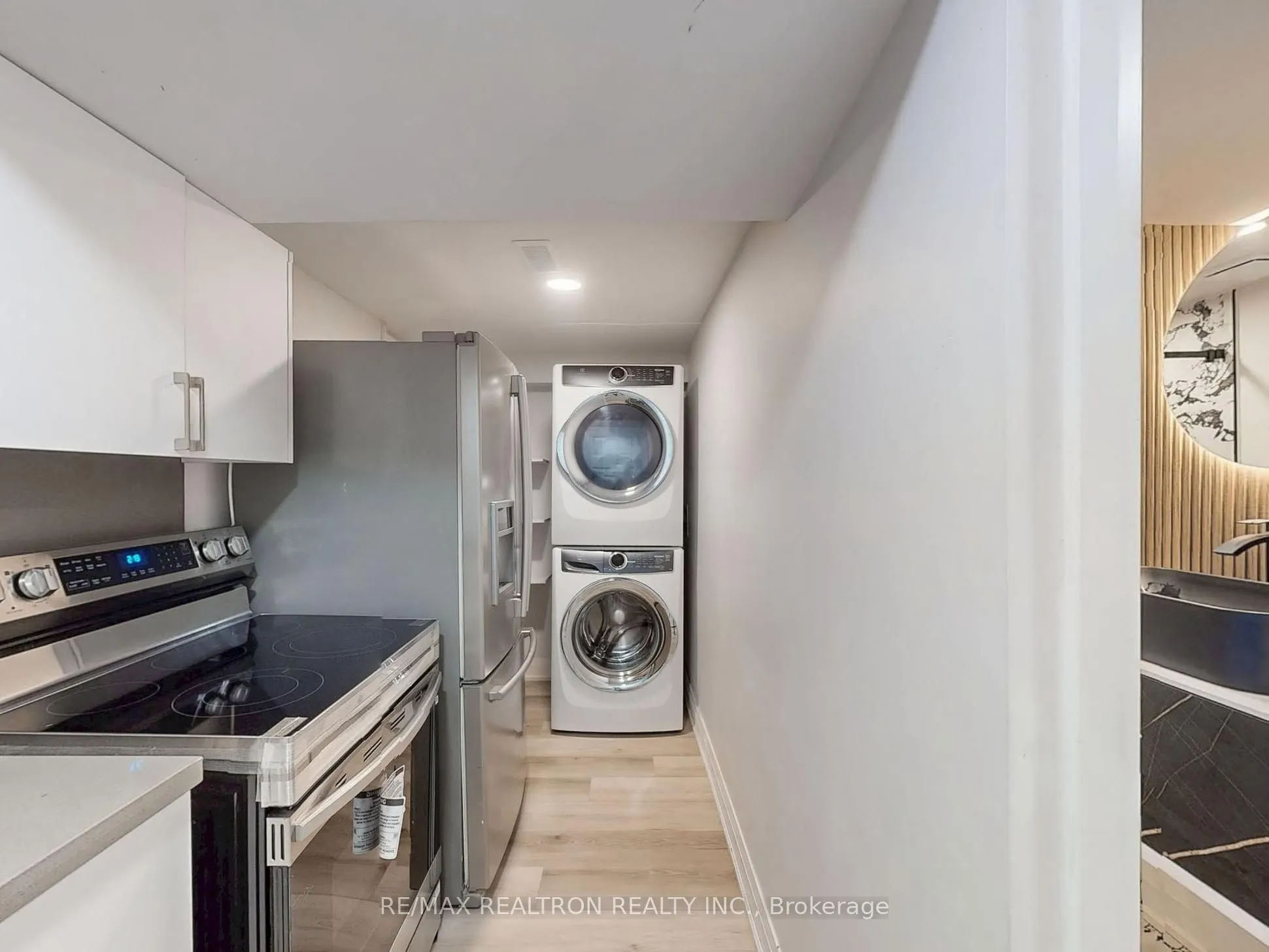 28 Blue Spruce Lane, #Bsmt