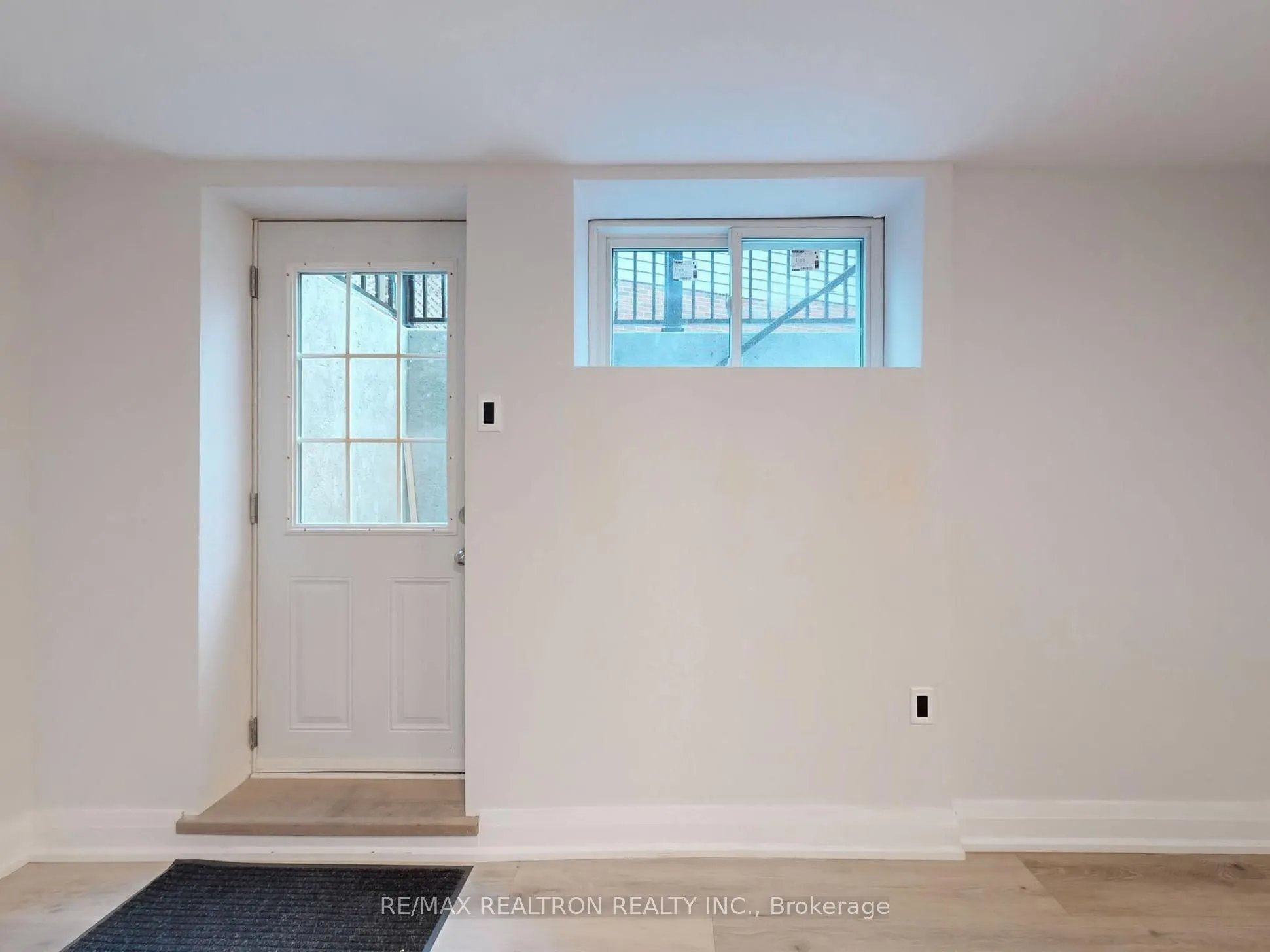 28 Blue Spruce Lane, #Bsmt