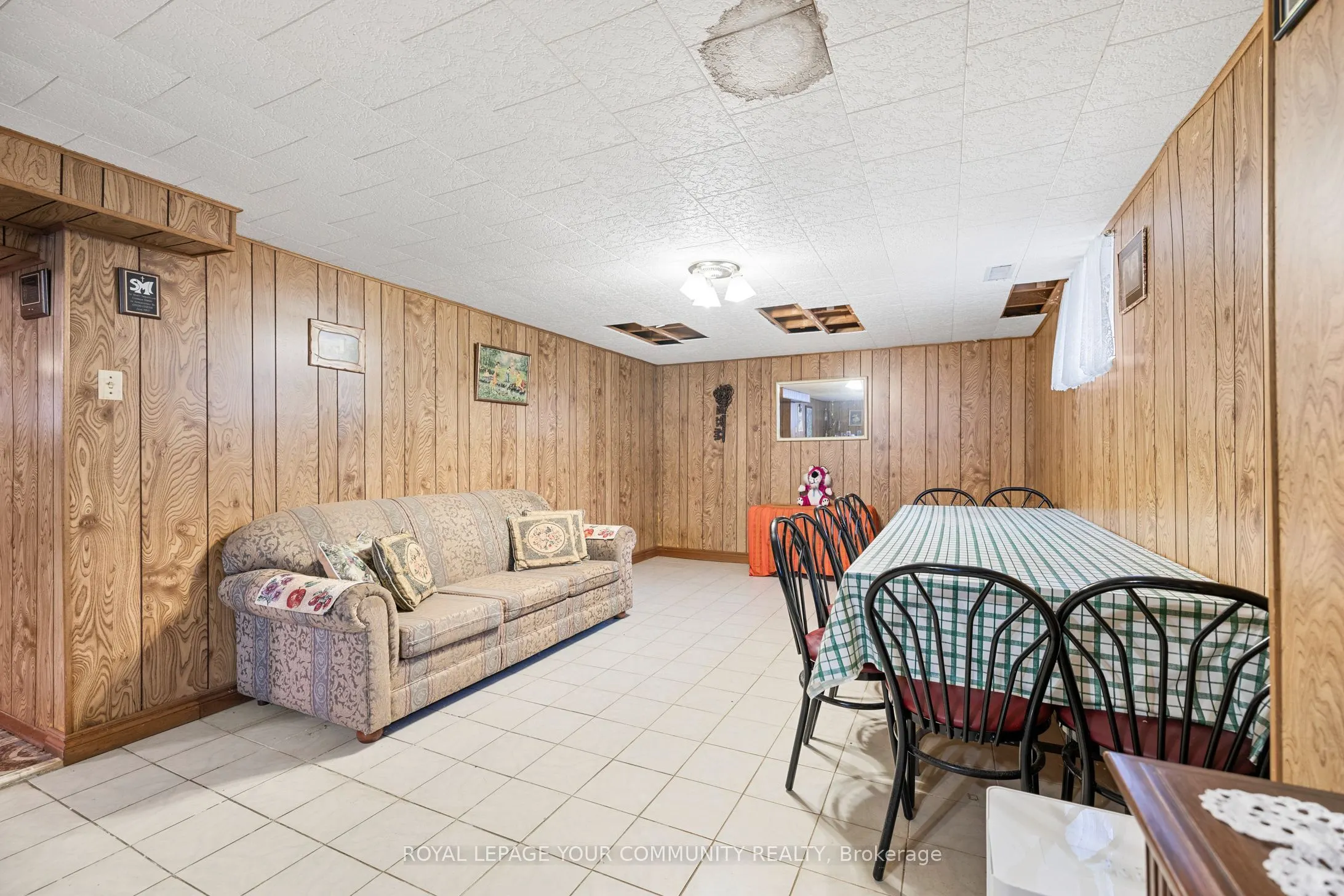 221 Elgin Mills Road W