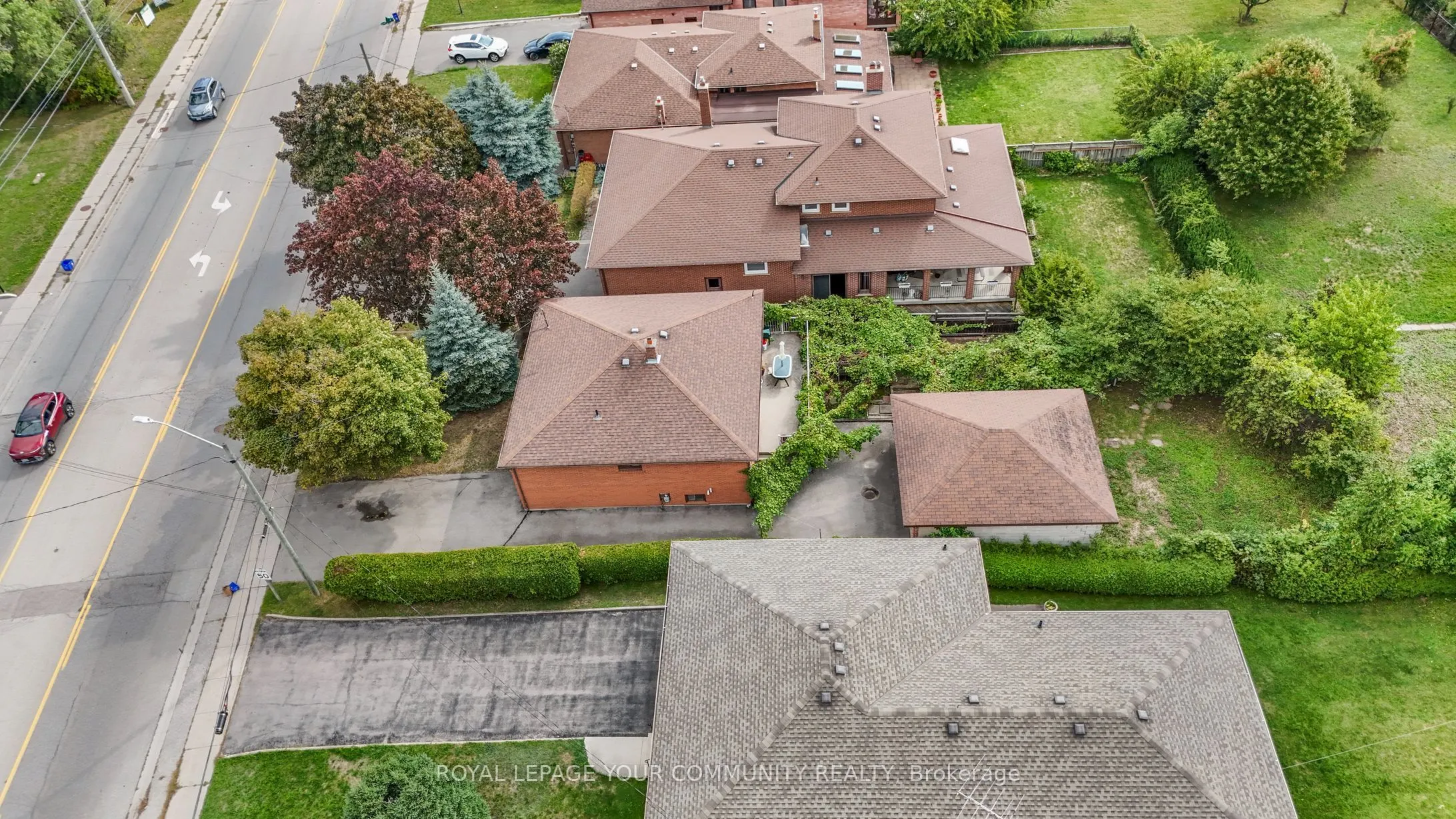 221 Elgin Mills Road W