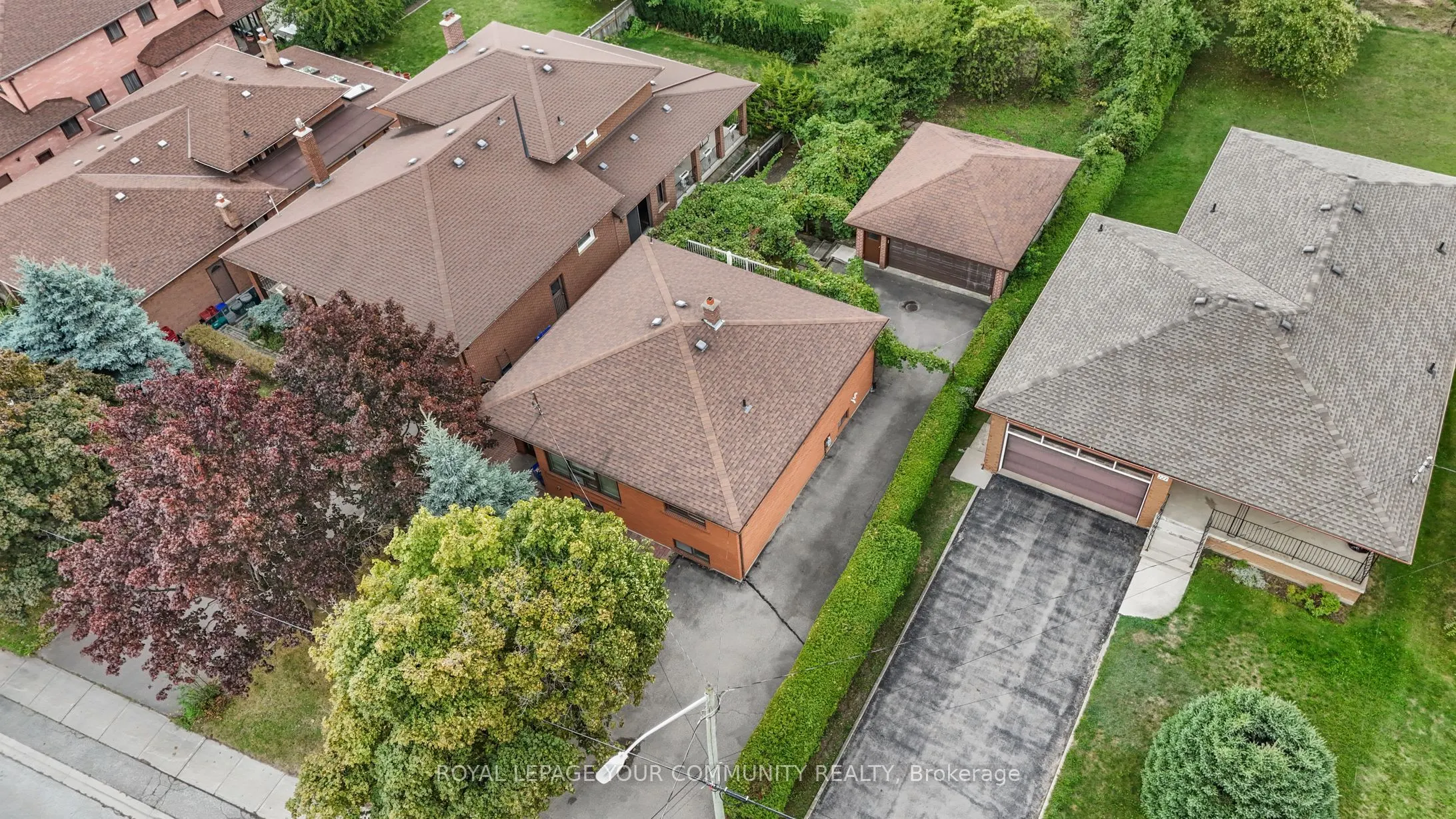 221 Elgin Mills Road W