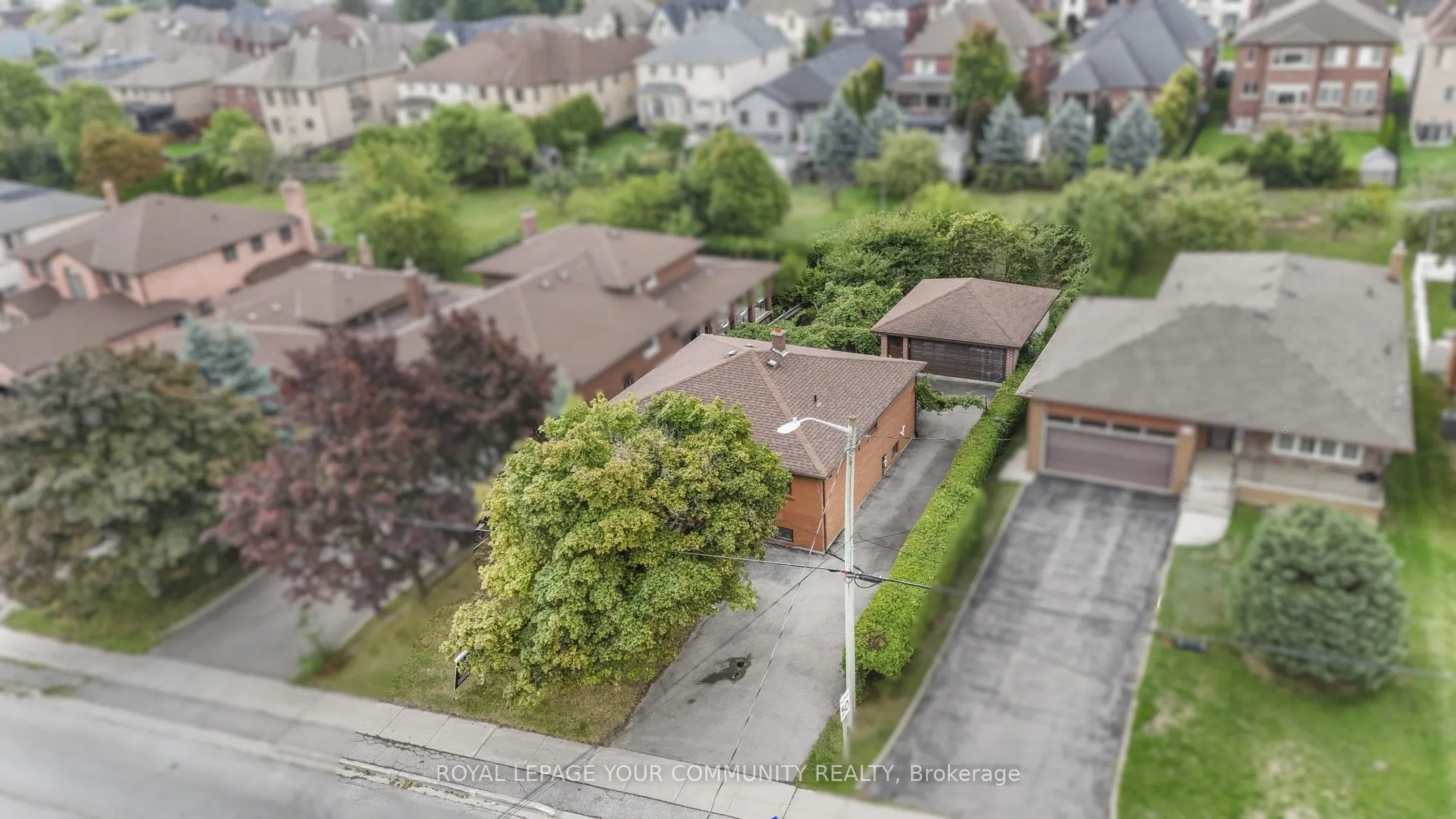 221 Elgin Mills Road W