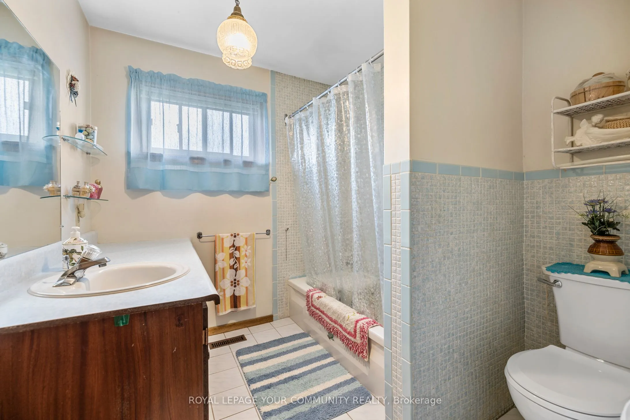 221 Elgin Mills Road W
