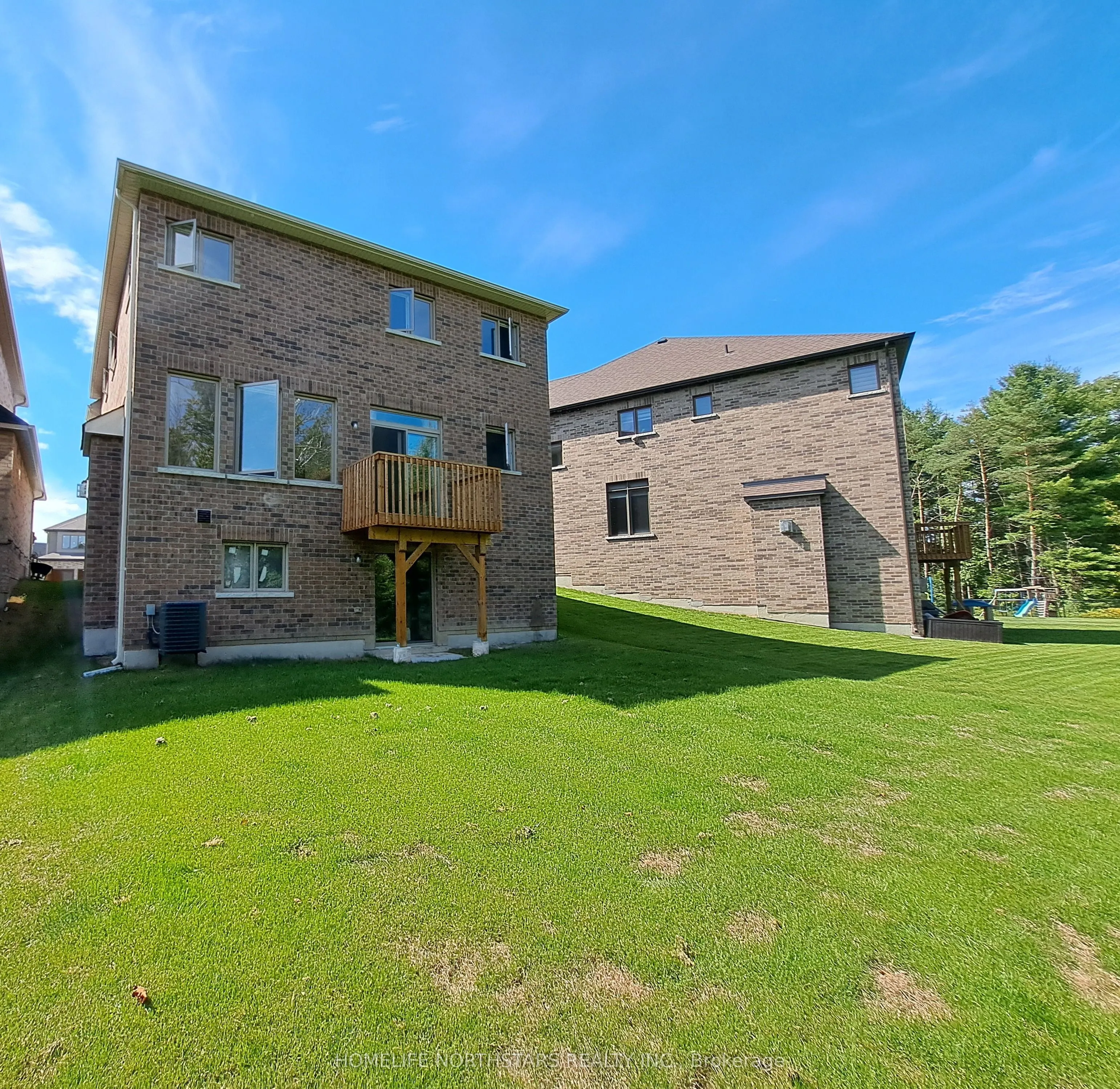 53 Wakefield Boulevard