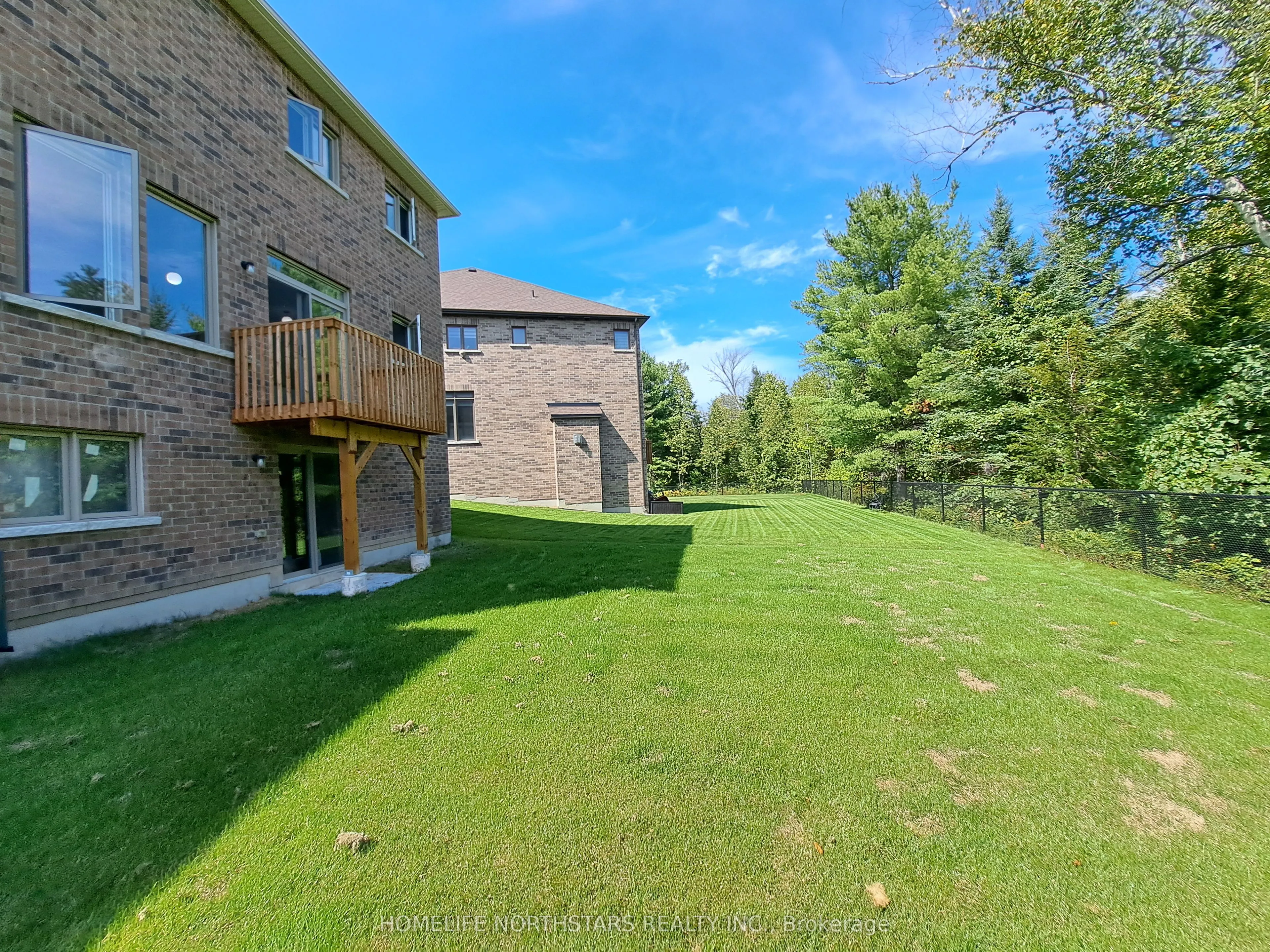 53 Wakefield Boulevard