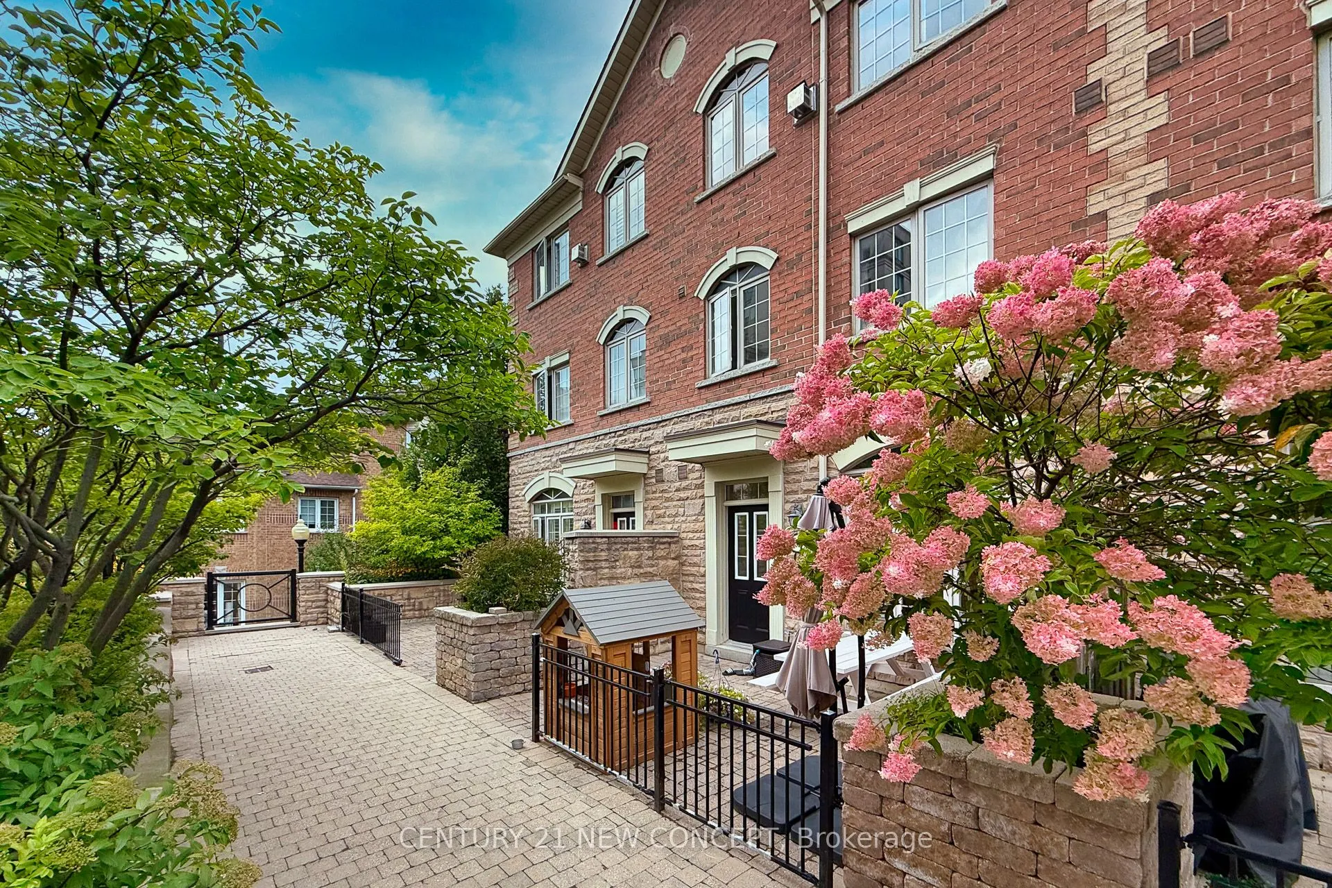 8 Brighton Place, #52