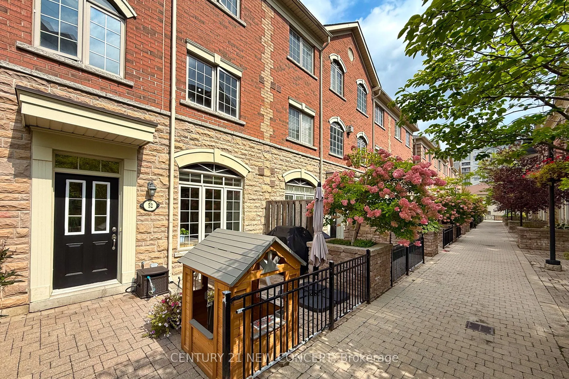 8 Brighton Place, #52