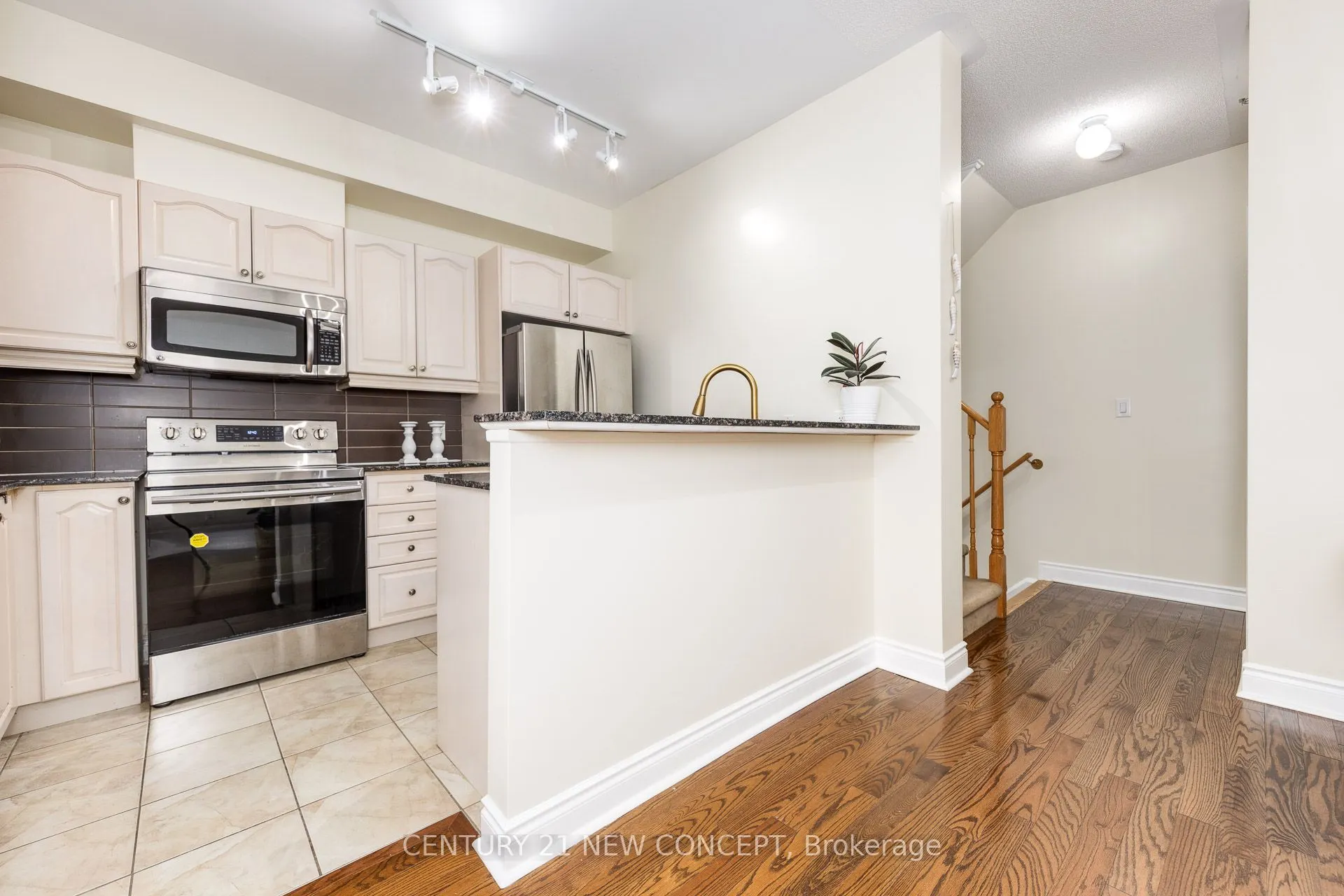8 Brighton Place, #52