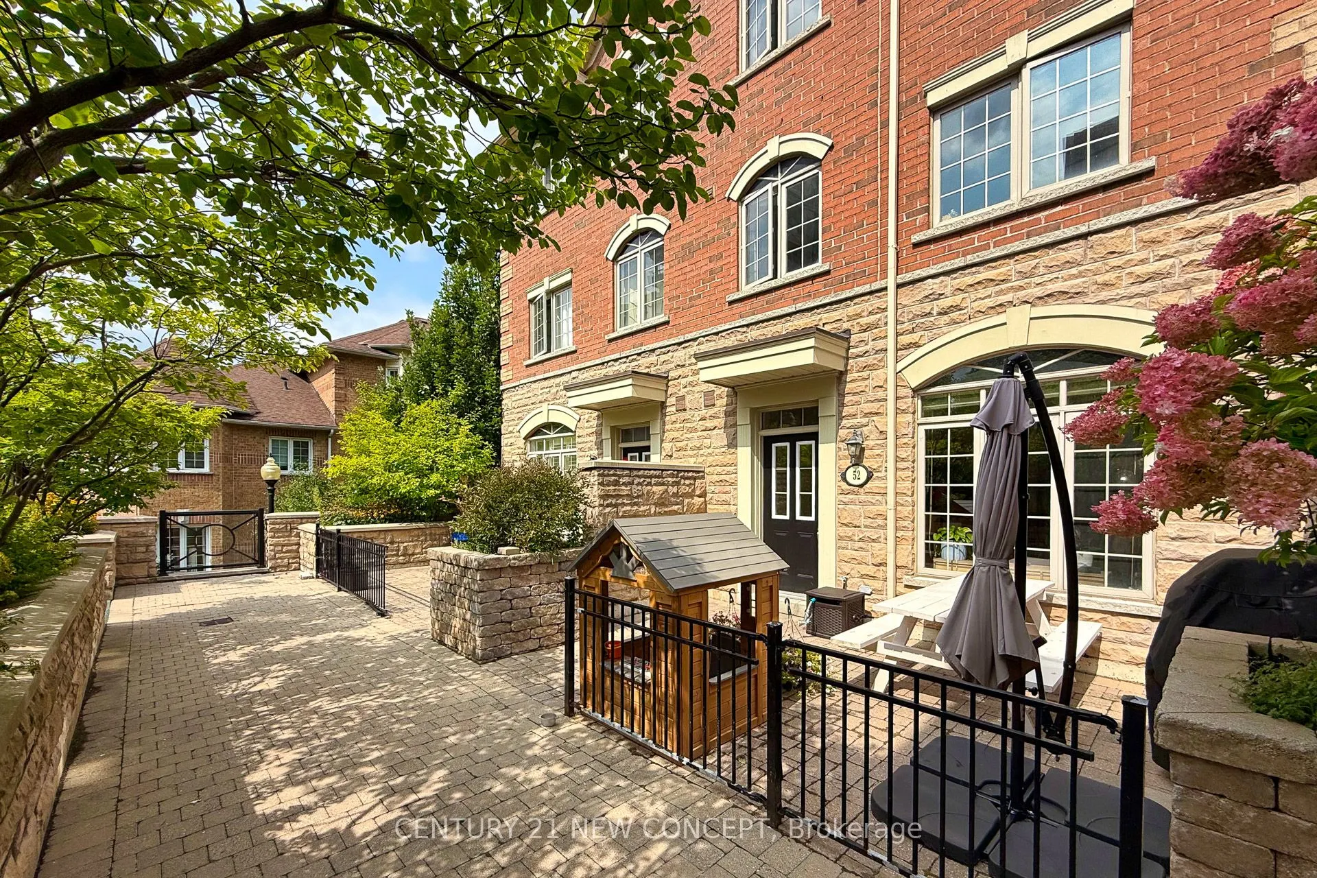 8 Brighton Place, #52