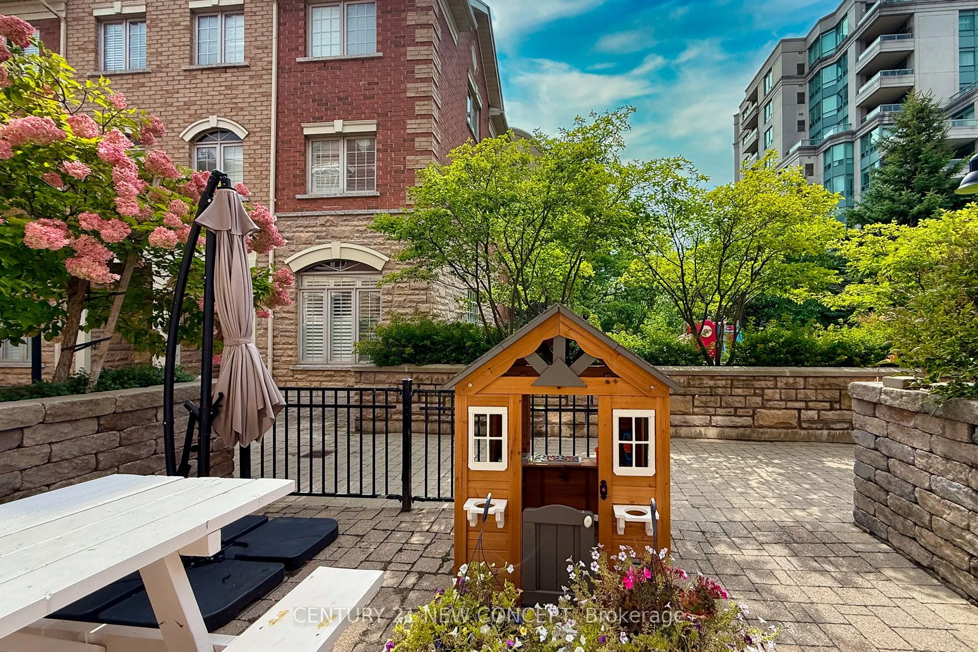 8 Brighton Place, #52