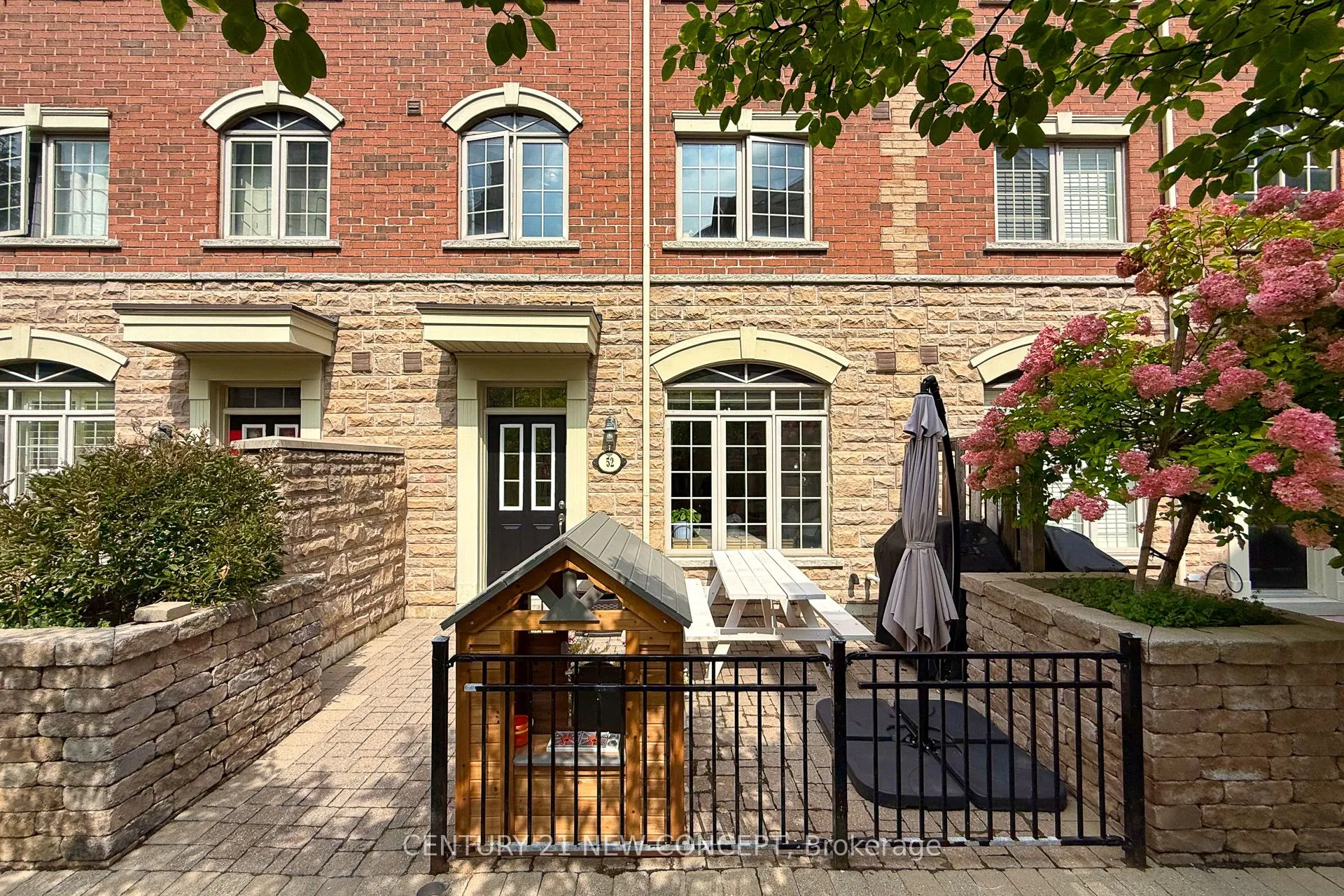 8 Brighton Place, #52