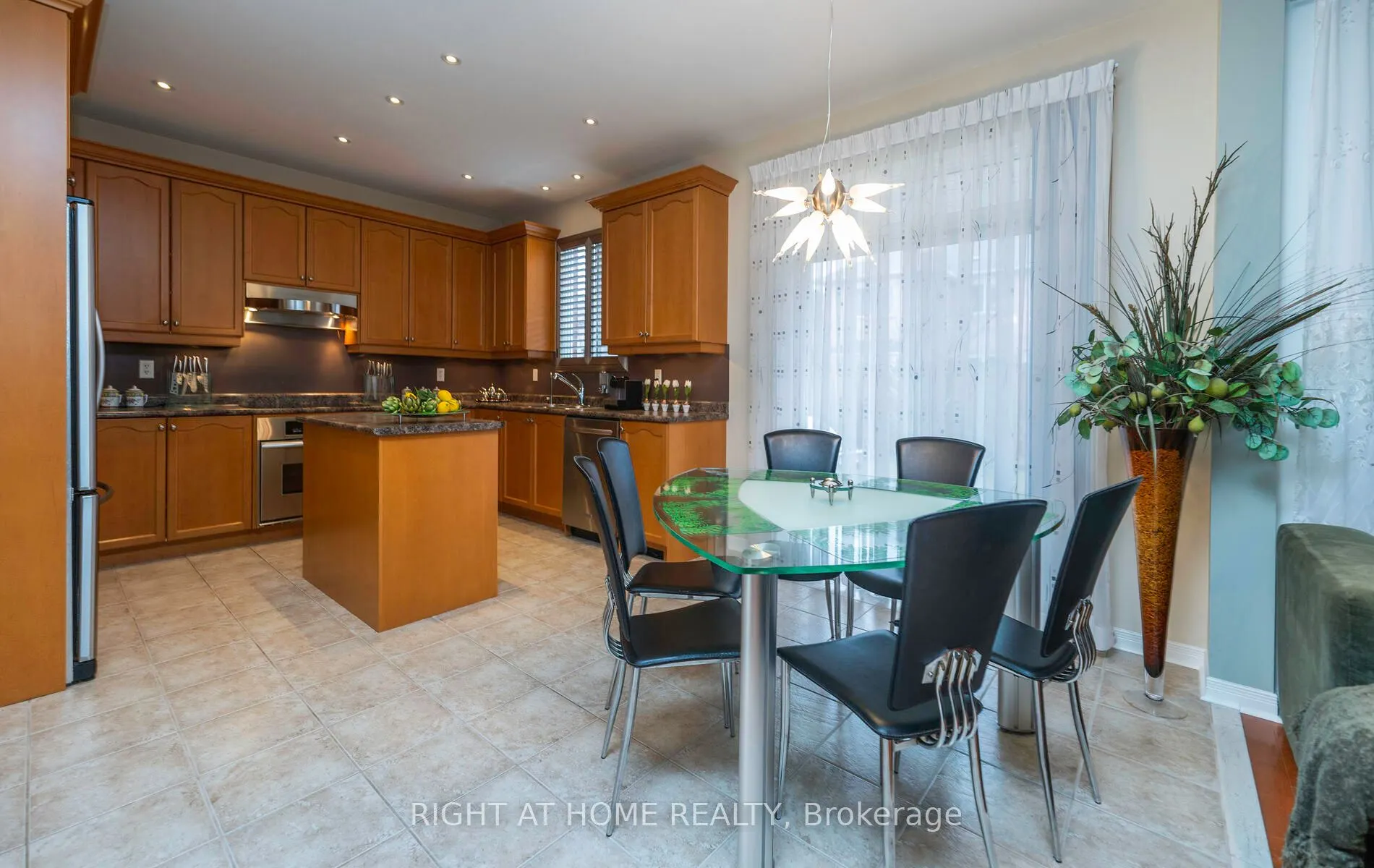 84 Verdi Road