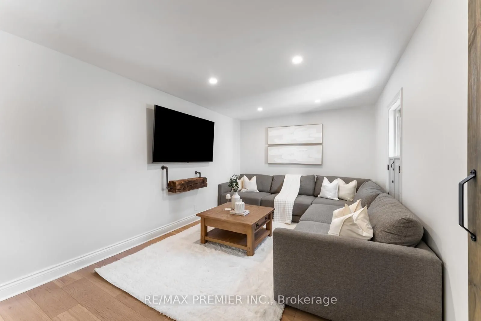 378 Andrew Street
