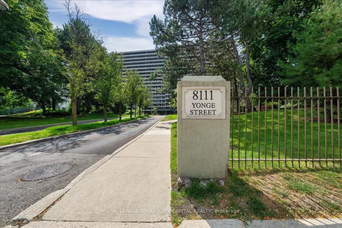 8111 Yonge Street, #909