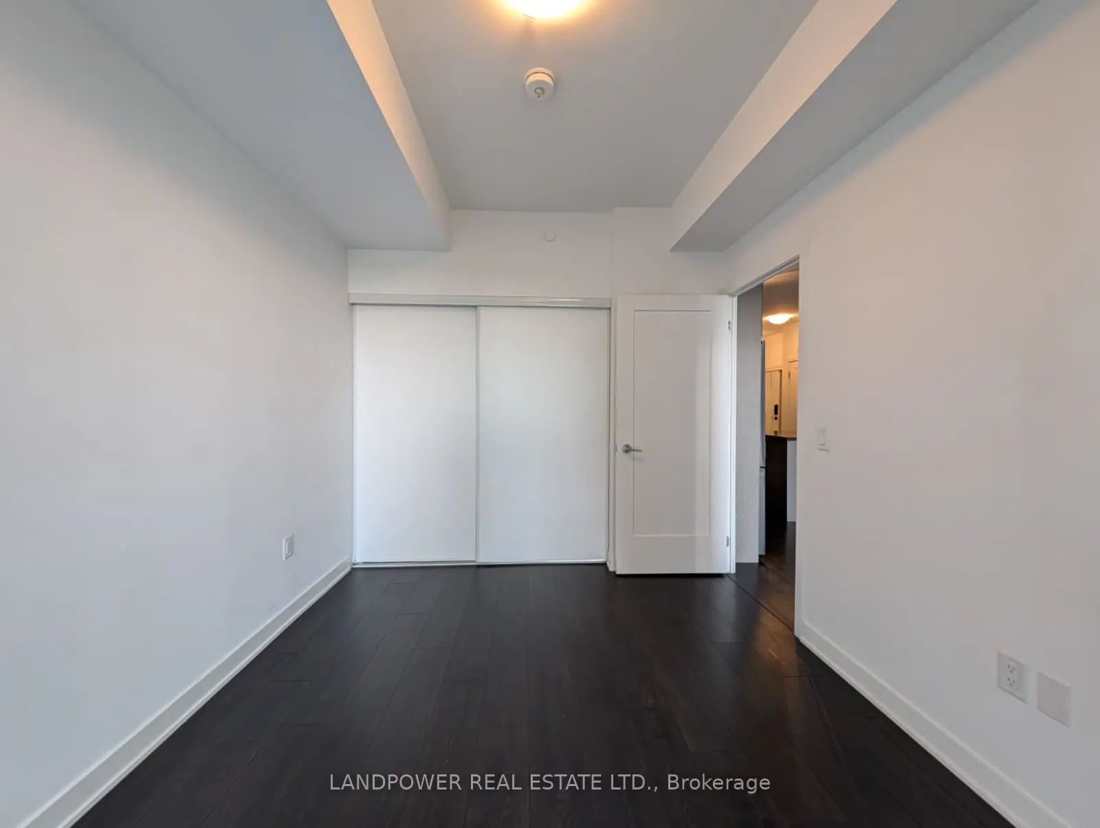 95 Oneida Crescent, #708