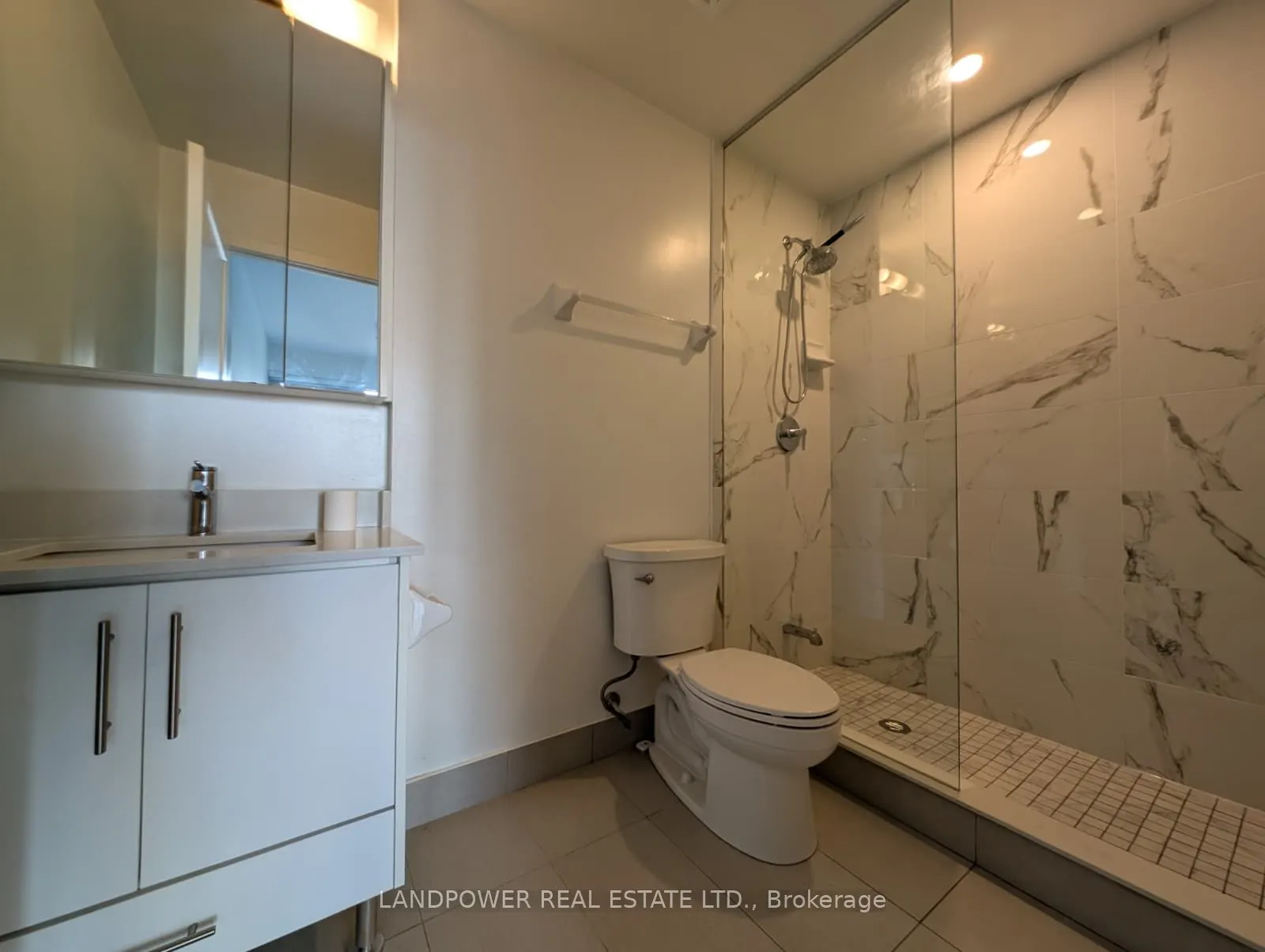 95 Oneida Crescent, #708