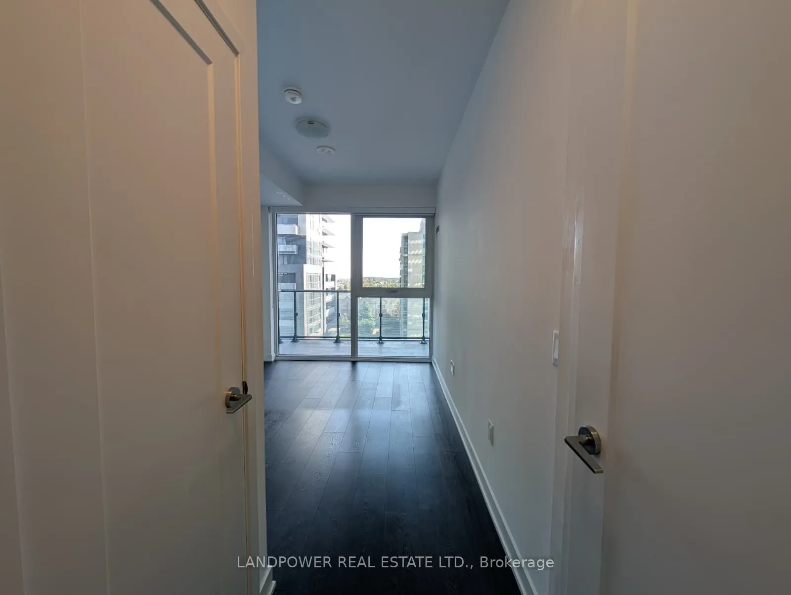 95 Oneida Crescent, #708