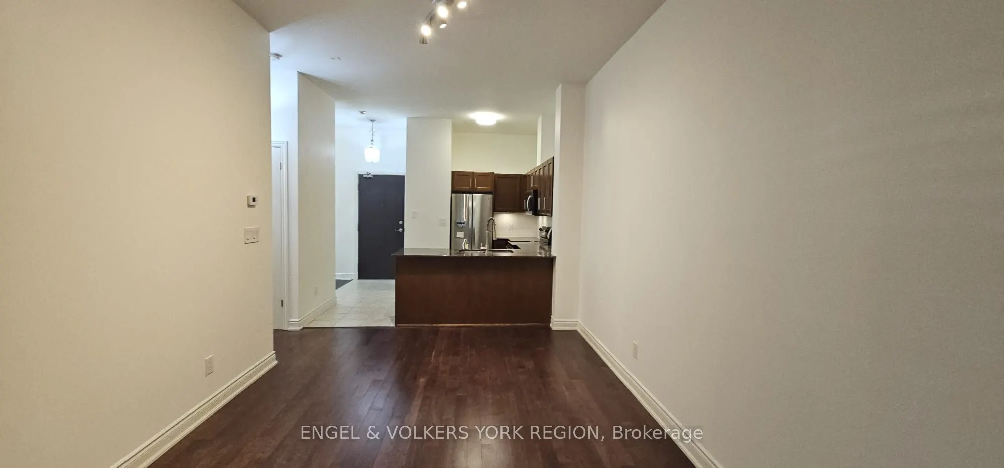 281 Woodbridge Avenue, #106
